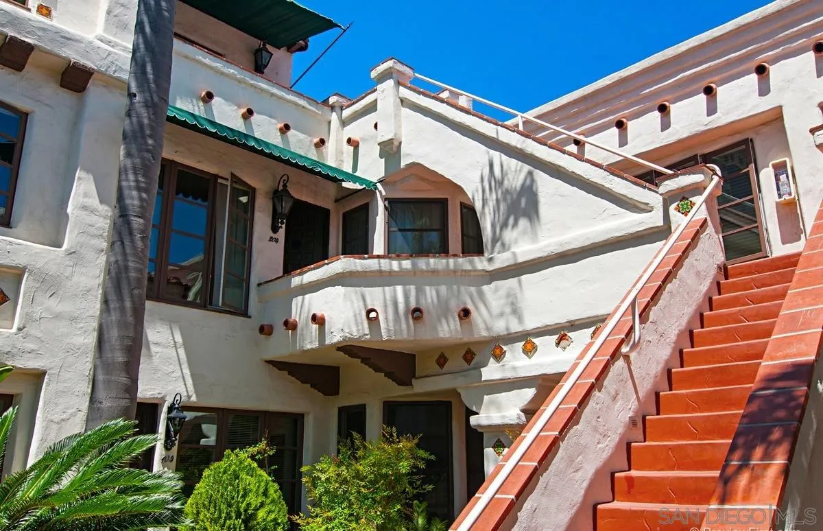 https://cdn.realtyfeed.com/cdn/127/260024177/5f2715b556949a1dfade614658005b77.webp