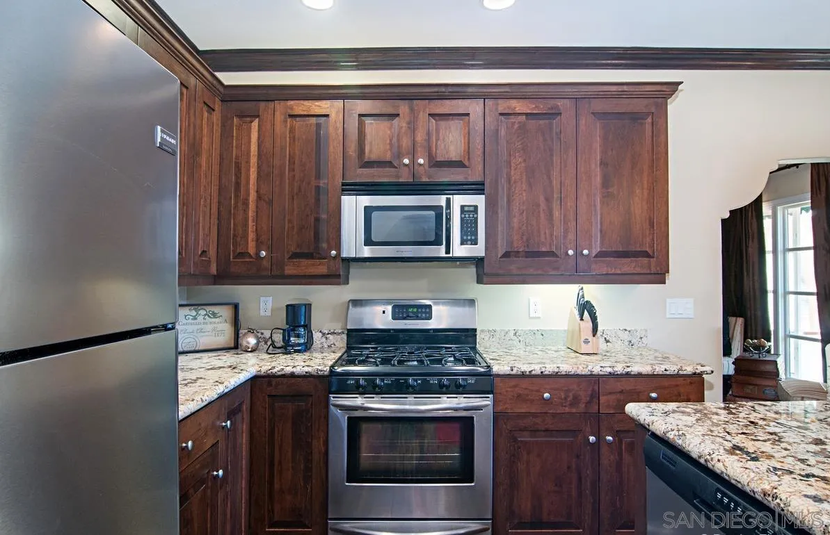 https://cdn.realtyfeed.com/cdn/127/260024177/71d8c8368ab6d4f28af94b6688a0412b.webp
