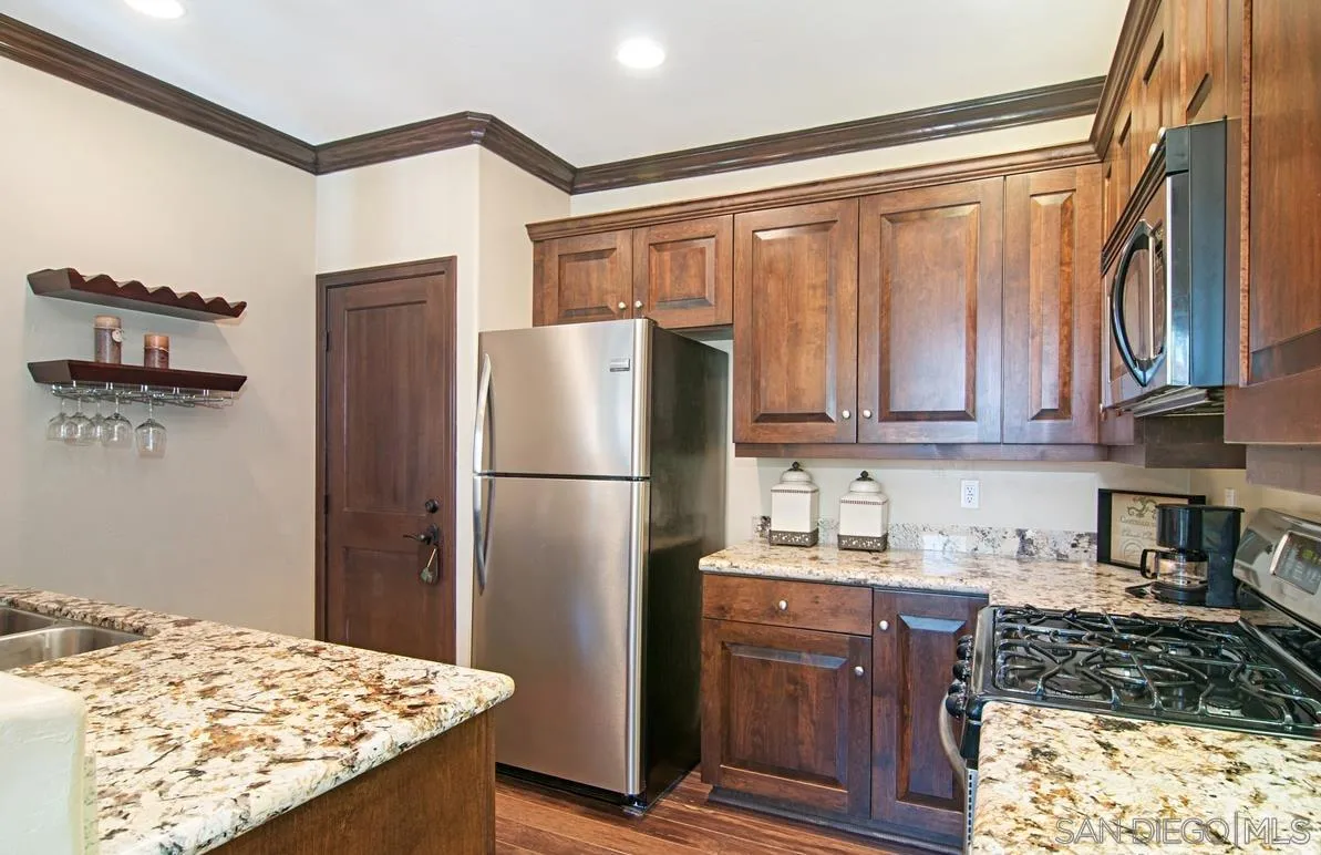 https://cdn.realtyfeed.com/cdn/127/260024177/8c471e90de9e0675fd7137331386a973.webp