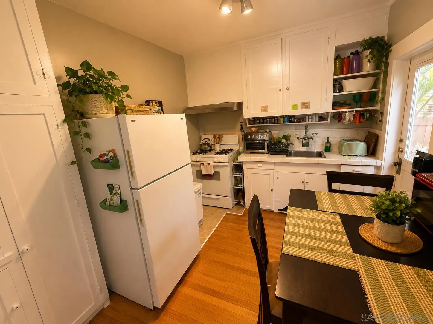 215 Spruce Street, San Diego, CA 92103, photo 9
