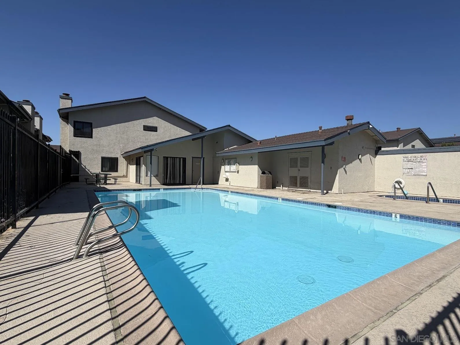 Photo #10: 2600242 Listing: Photo #10