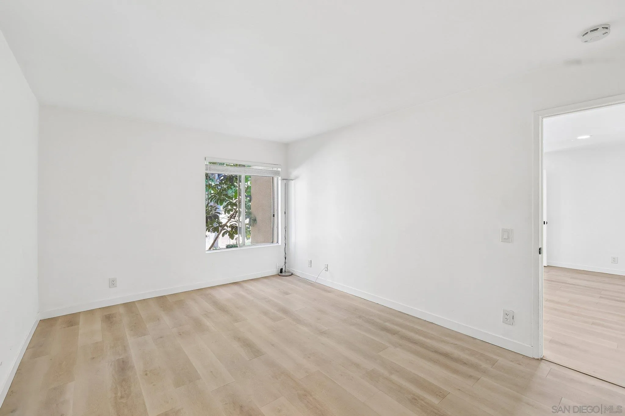https://cdn.realtyfeed.com/cdn/127/260024202/0e4e83a04818ab9357e36330eb9c8990.webp