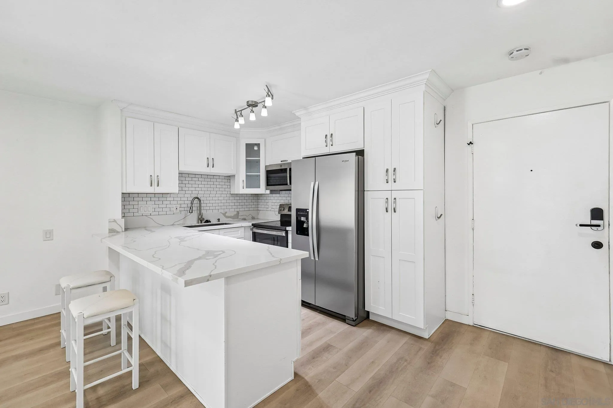 https://cdn.realtyfeed.com/cdn/127/260024202/b4372de5e2aa5f5efca92d719cc98b50.webp