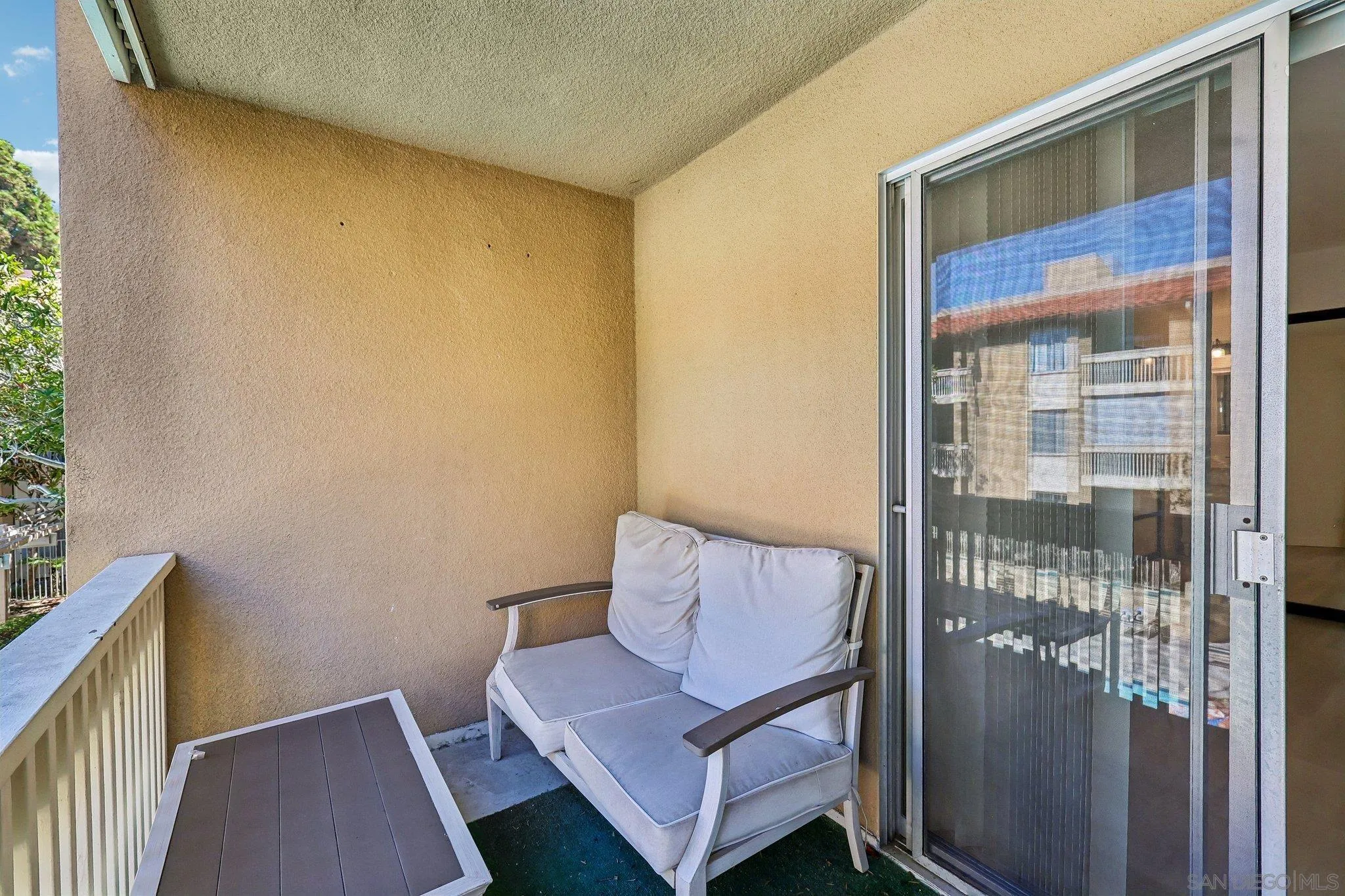https://cdn.realtyfeed.com/cdn/127/260024202/bb6c1b4fcec3b22f8572c964cfa6bb68.webp