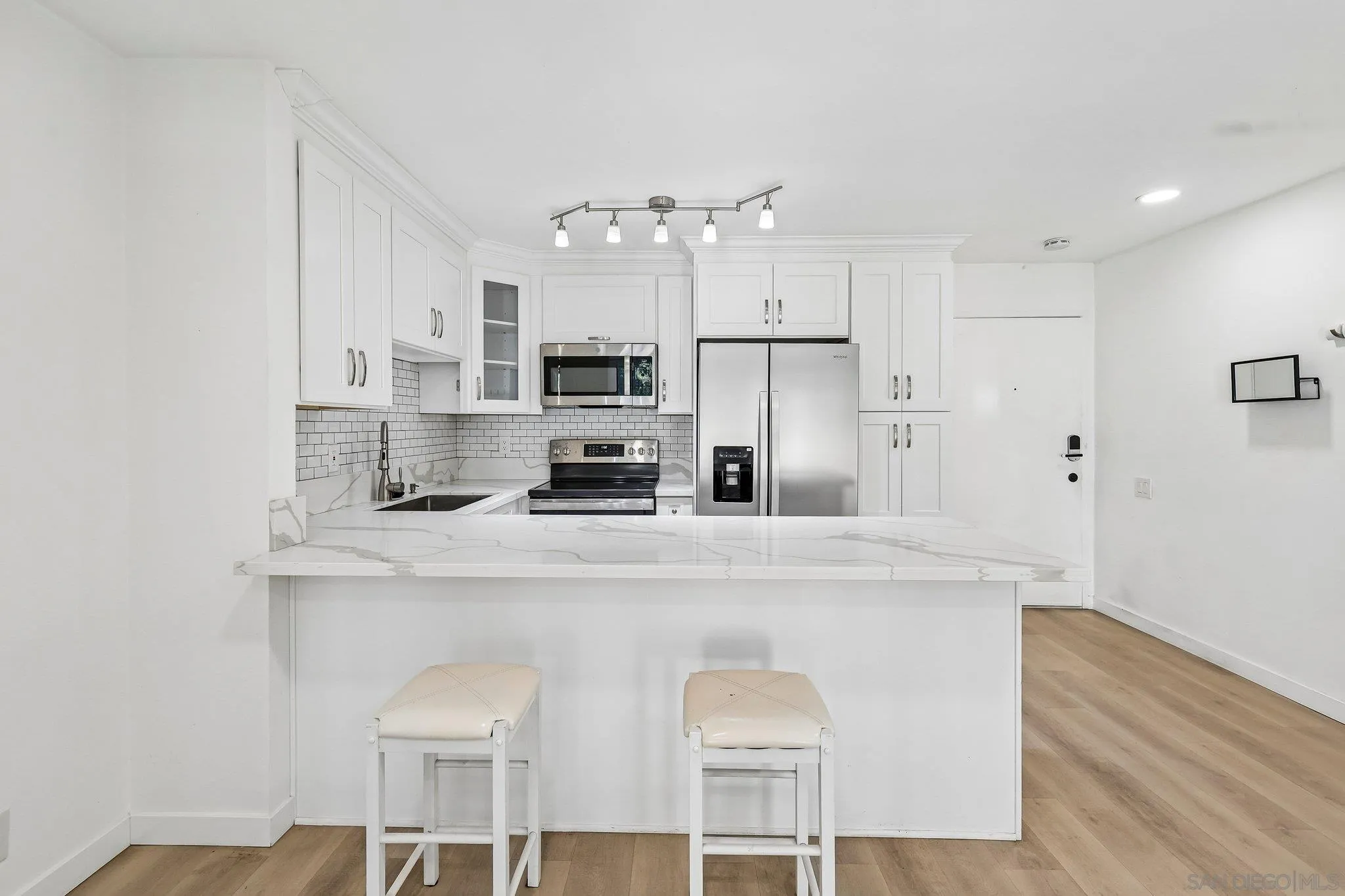 https://cdn.realtyfeed.com/cdn/127/260024202/f2f4d34c247dc6ae3f328e4380984864.webp