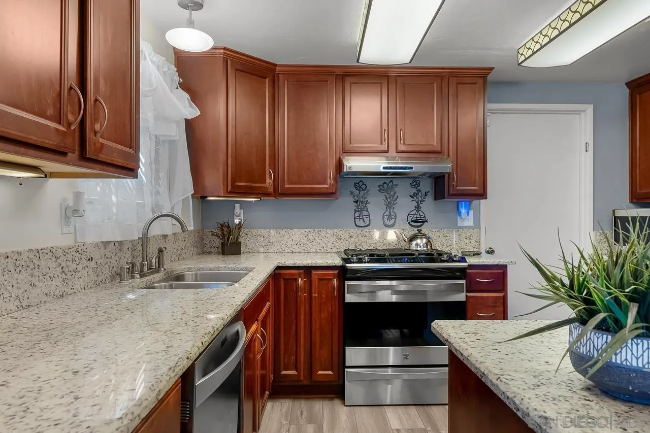 https://cdn.realtyfeed.com/cdn/127/260024204/2efde6261da8b8750bd05936108f1cd3.webp
