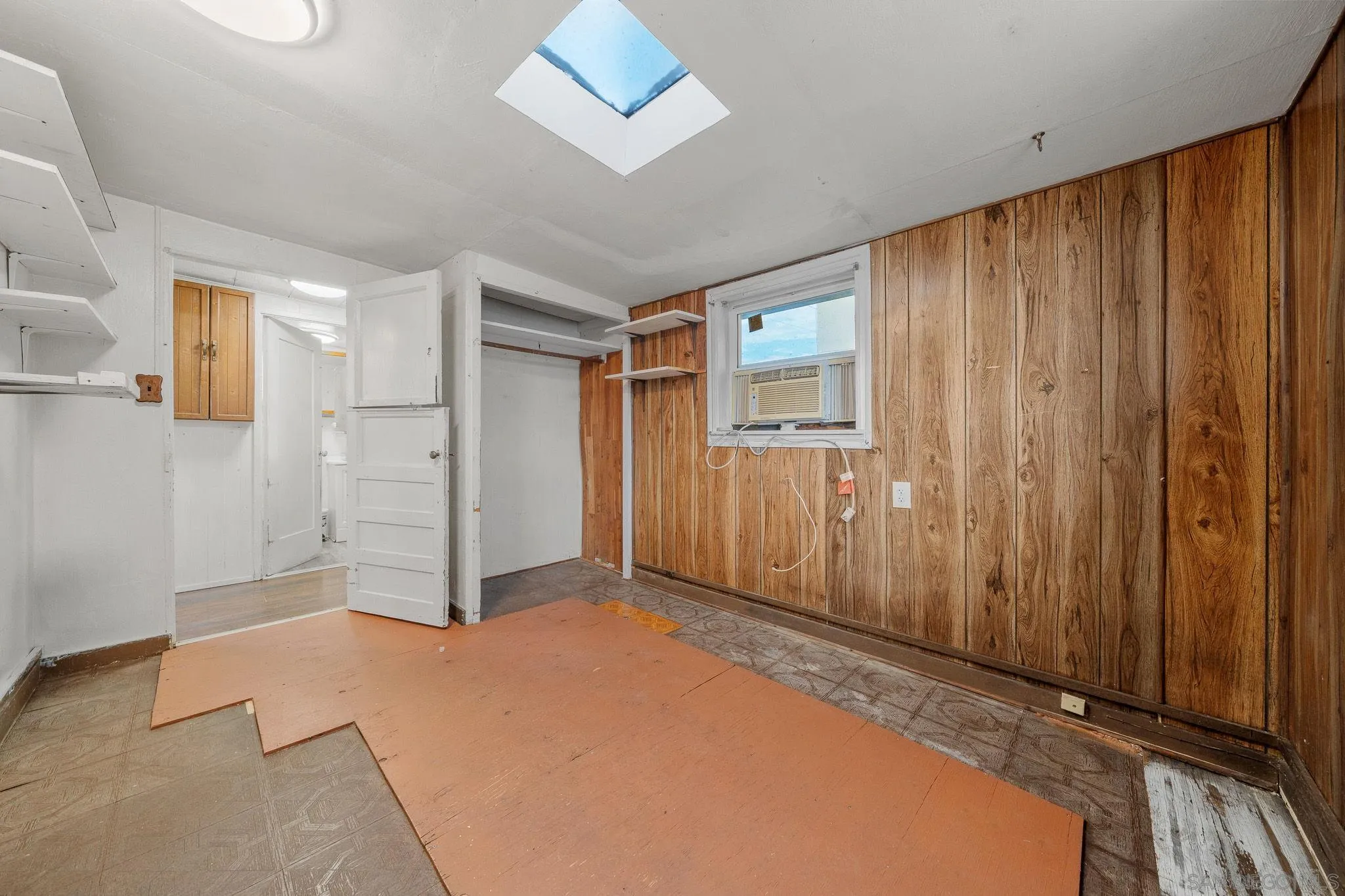 https://cdn.realtyfeed.com/cdn/127/260024208/38804fe165d0aeacf15f0c51bd1369d4.webp