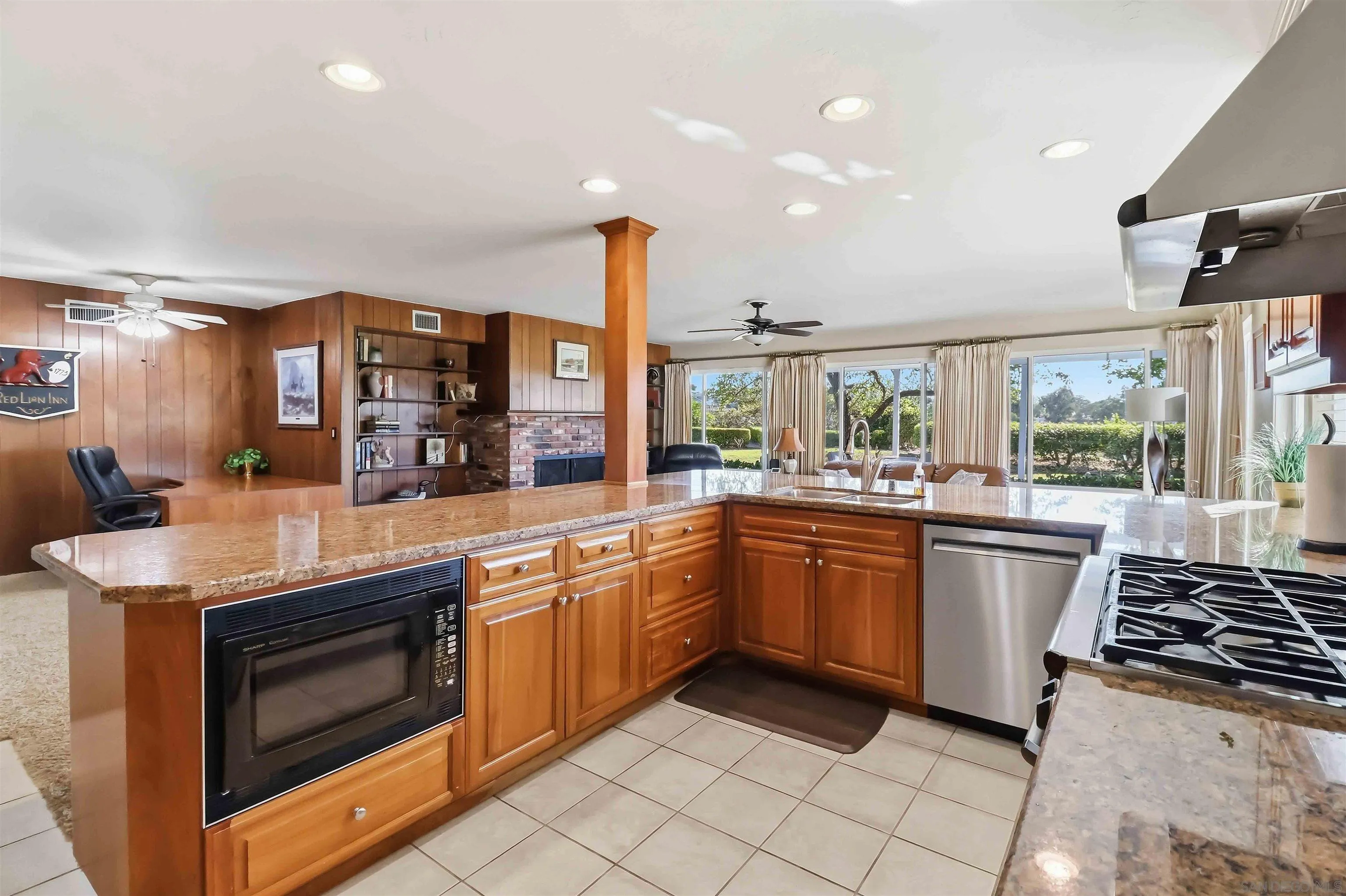 https://cdn.realtyfeed.com/cdn/127/260024213/17cd12f010f5b0c553ff49c39ad27420.webp