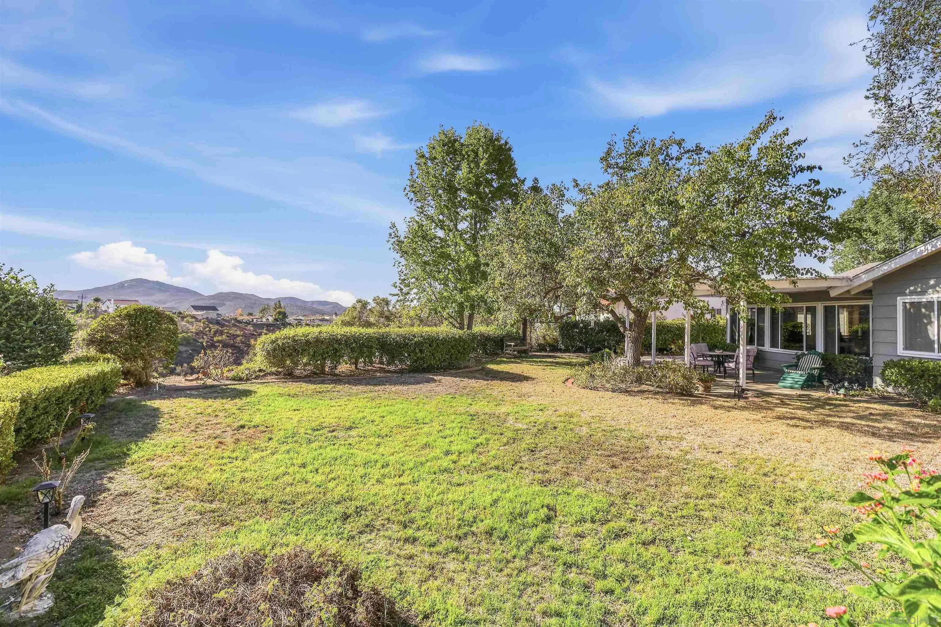 https://cdn.realtyfeed.com/cdn/127/260024213/22aa12f3906b78f19b7f290d4b04db0e.webp
