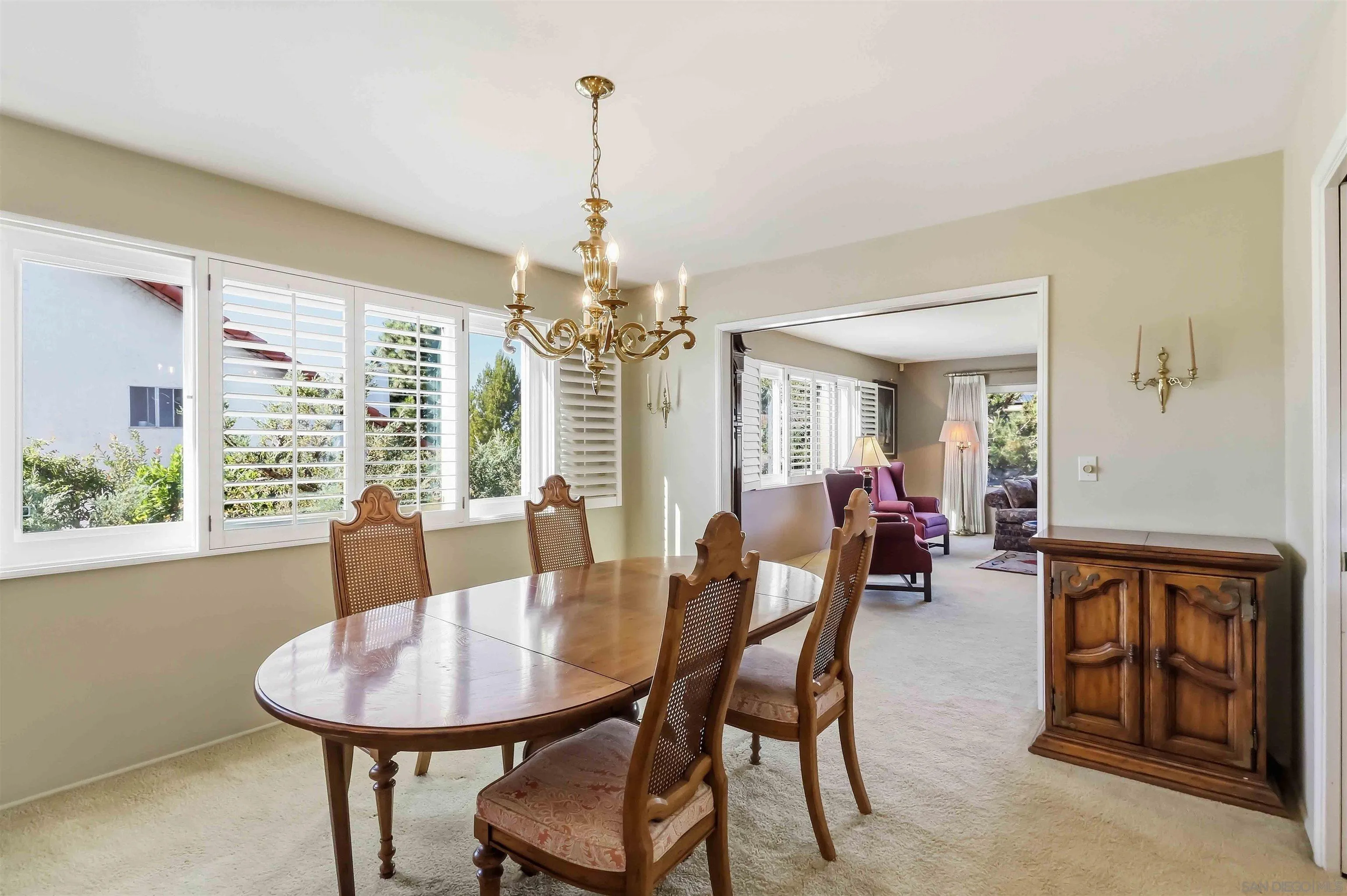 https://cdn.realtyfeed.com/cdn/127/260024213/3893922c32f56e451bbd9dfd1b5fb93f.webp