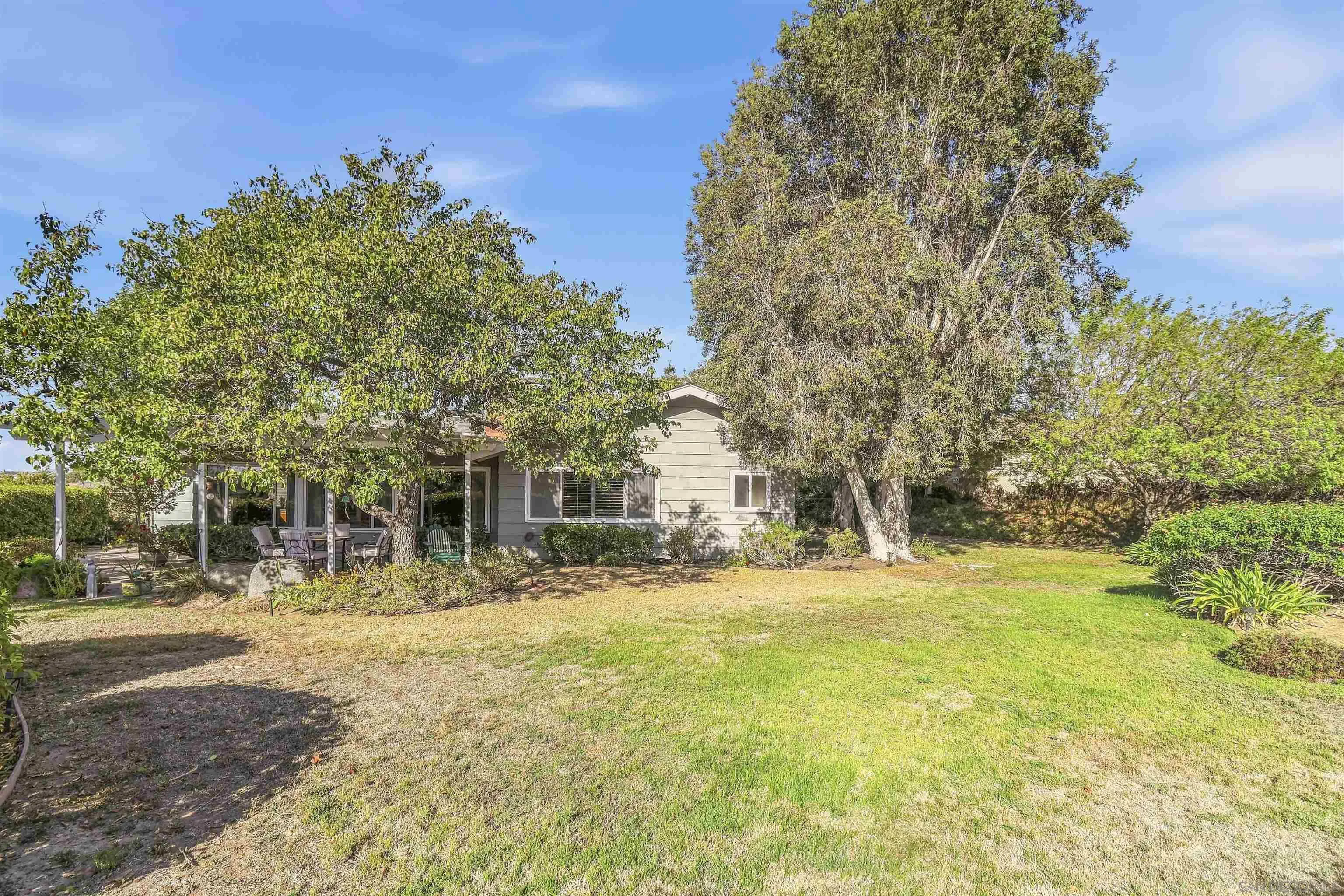 https://cdn.realtyfeed.com/cdn/127/260024213/43306e11749cb1d5428a95f4f35809fc.webp