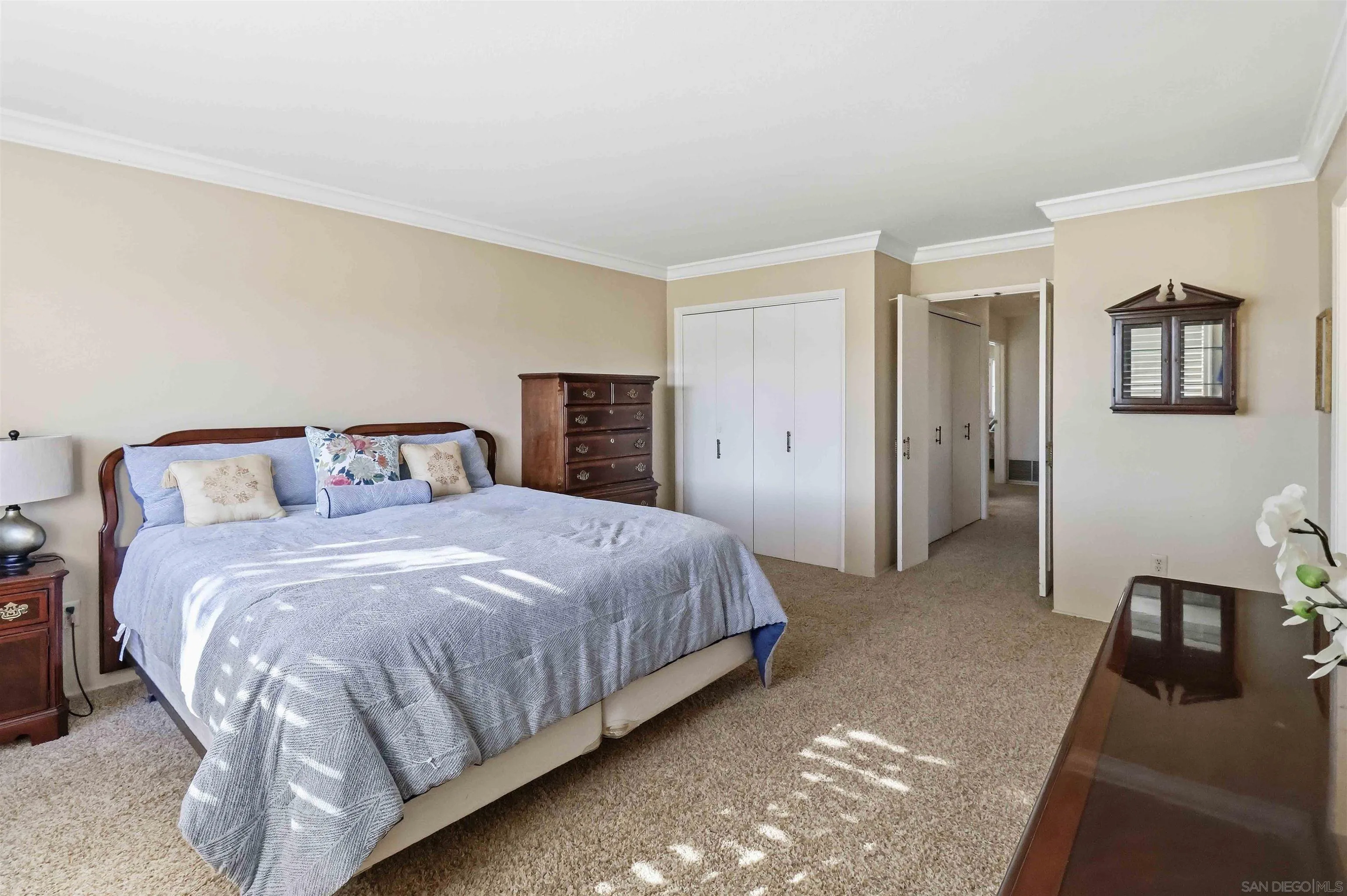 https://cdn.realtyfeed.com/cdn/127/260024213/6ef412e8a2bf1137dd4cd47a27b15847.webp