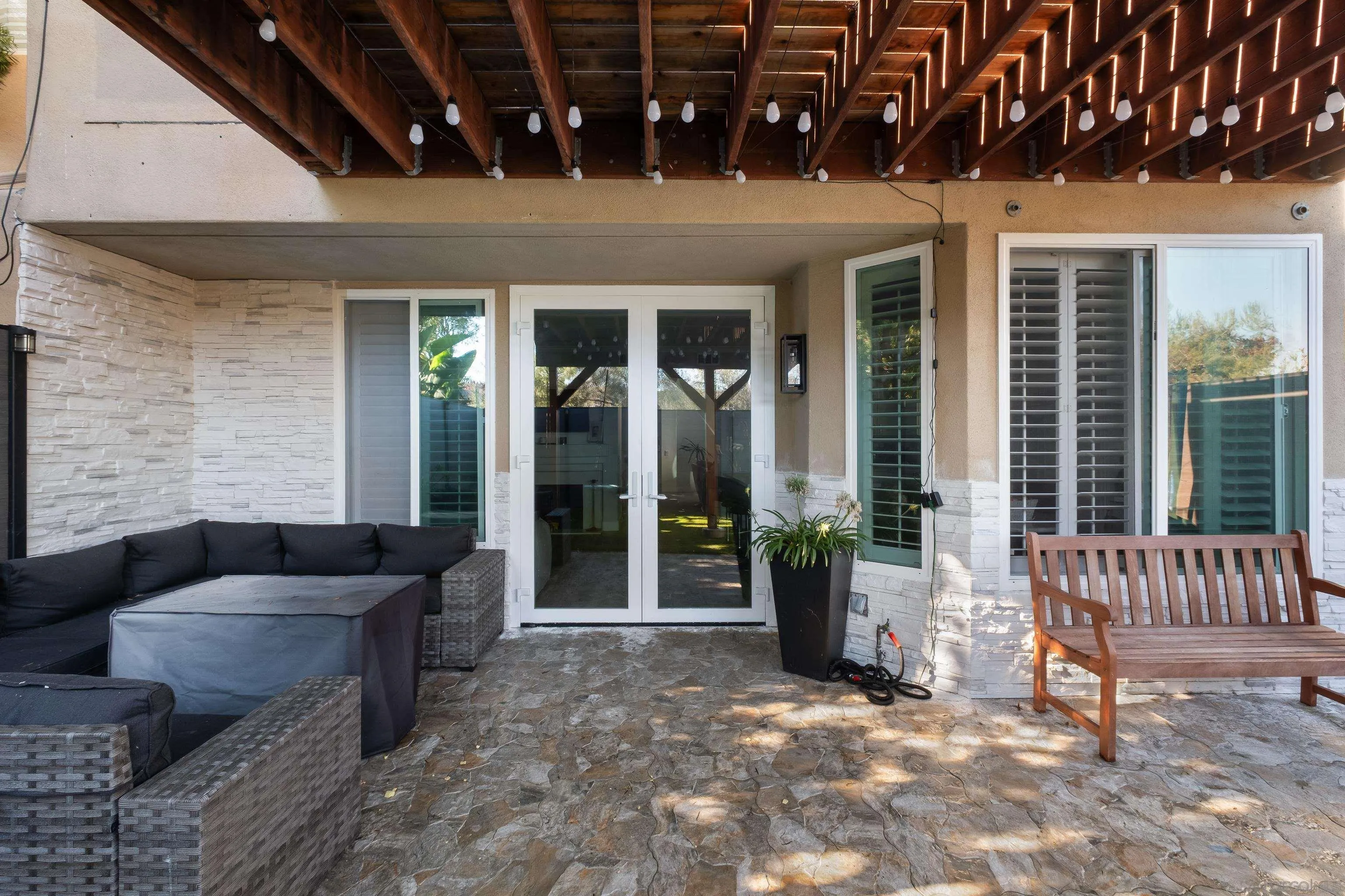 https://cdn.realtyfeed.com/cdn/127/260024215/32e7cfb804c09ed61024dbc86b8e8de1.webp