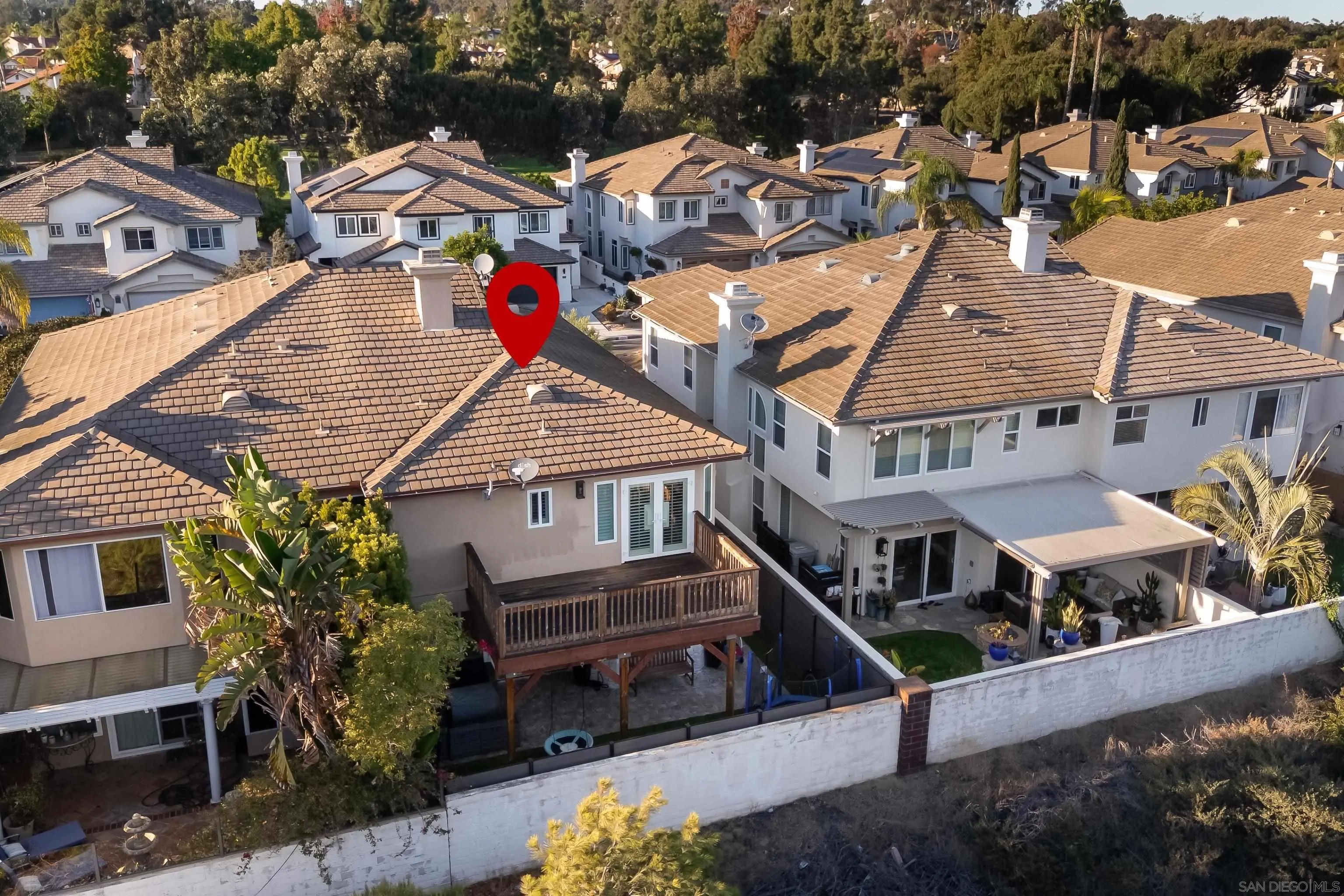 https://cdn.realtyfeed.com/cdn/127/260024215/a5c7d475668bbeeac3fa5a1072baf484.webp