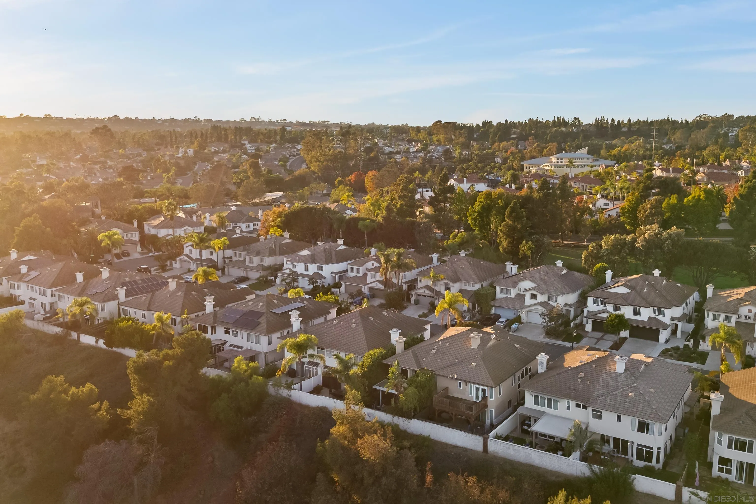 https://cdn.realtyfeed.com/cdn/127/260024215/e9c7bf1365778f4fdcf8518a72e2e911.webp