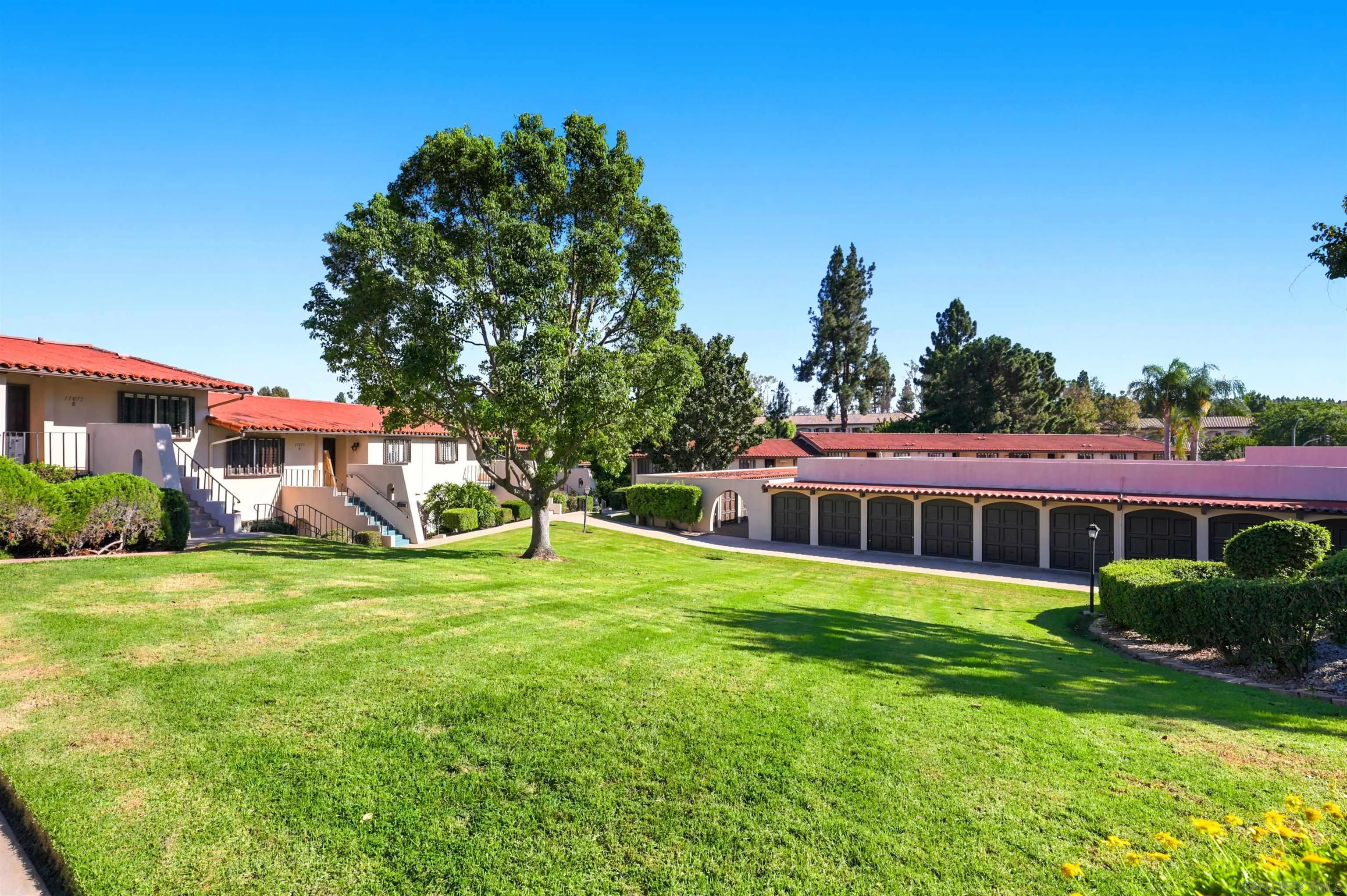 https://cdn.realtyfeed.com/cdn/127/260024220/68f1d68b67541265c5f36ef2fc2cbfe0.webp
