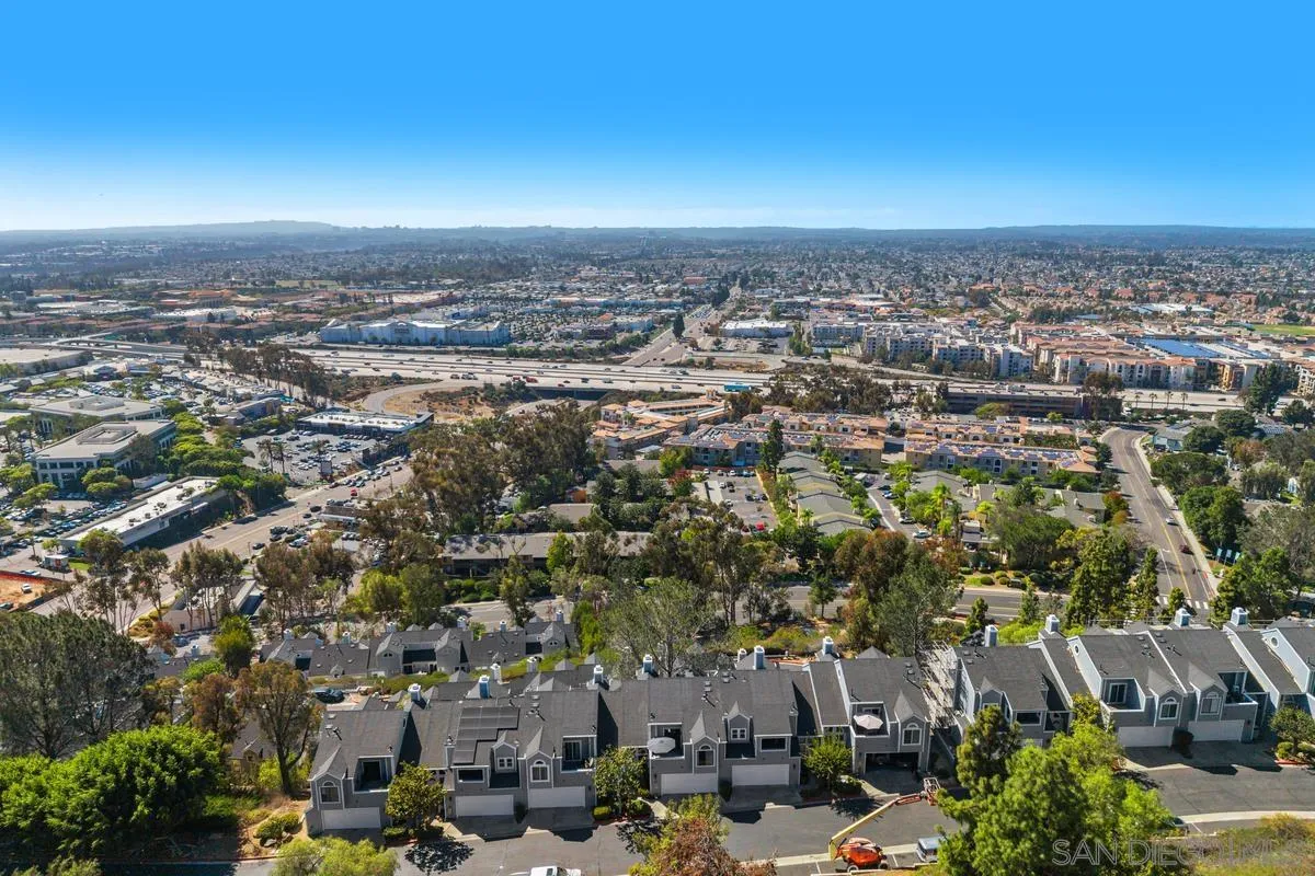 https://cdn.realtyfeed.com/cdn/127/260024222/ba8bc0403ae302961cf0eb31490a7308.webp