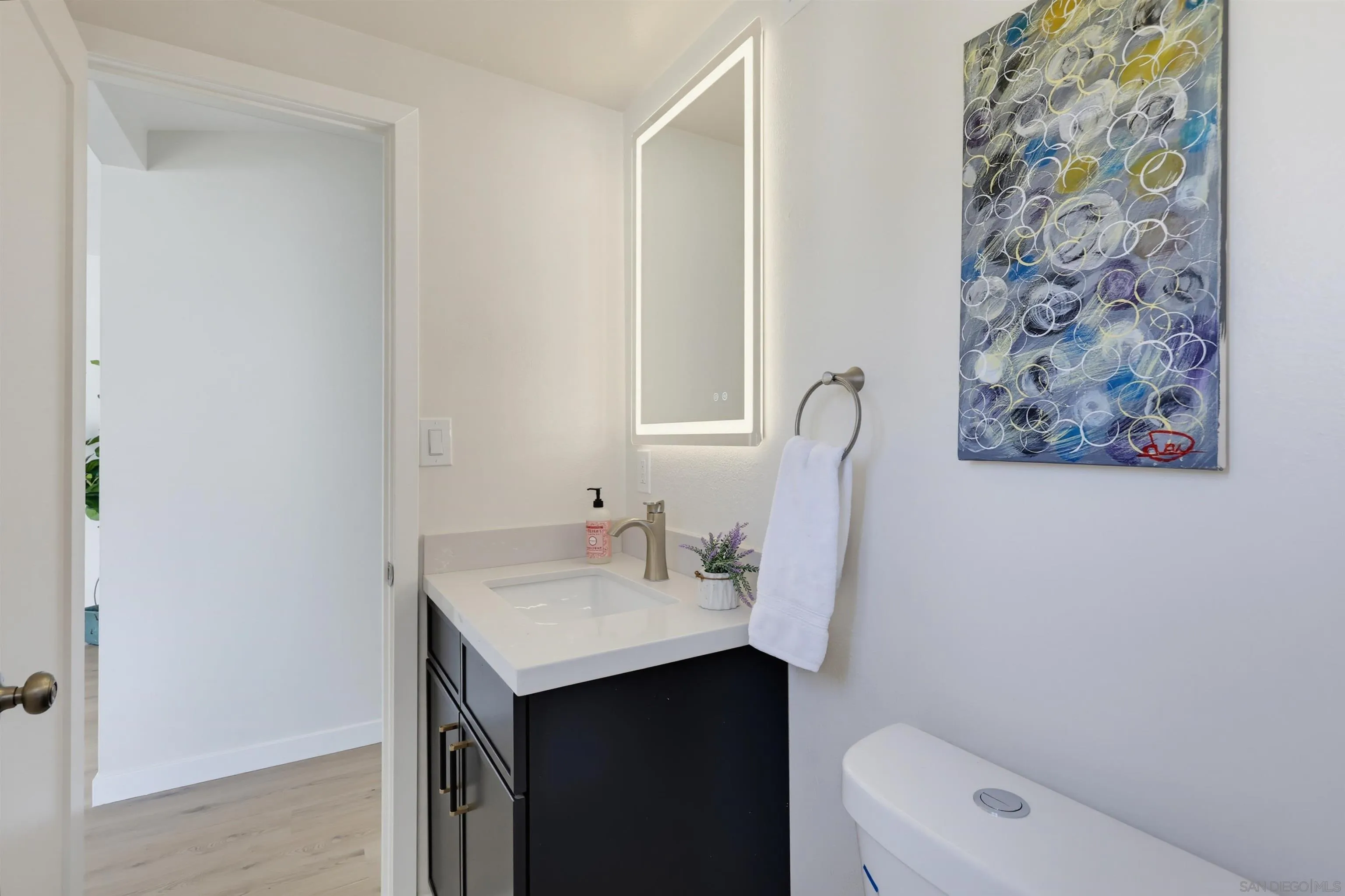 https://cdn.realtyfeed.com/cdn/127/260024223/1ec2156c5ed62e7cda3401c7e4a4ba54.webp