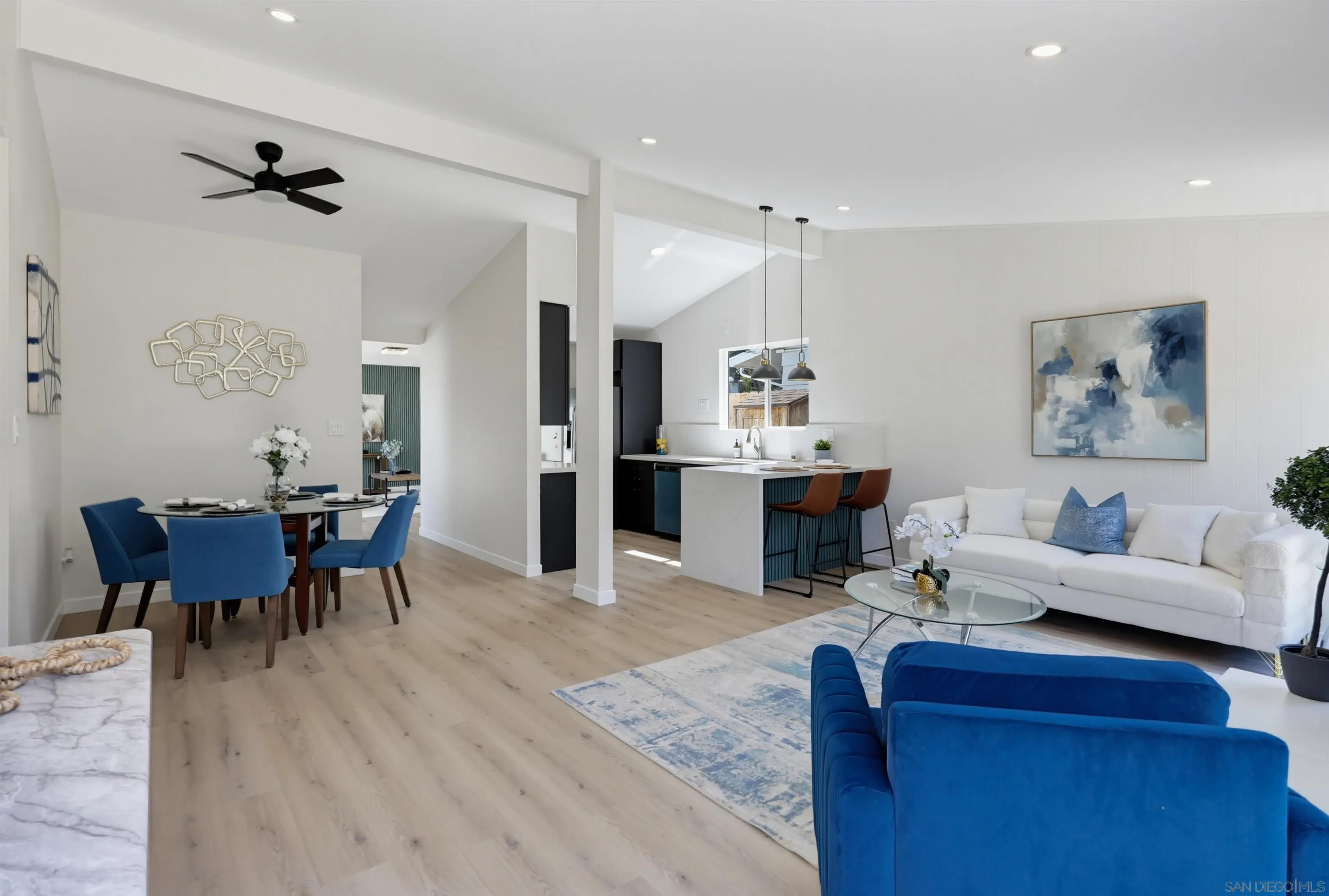 https://cdn.realtyfeed.com/cdn/127/260024223/6cd0091fdd00536002b2b9657415adb1.webp