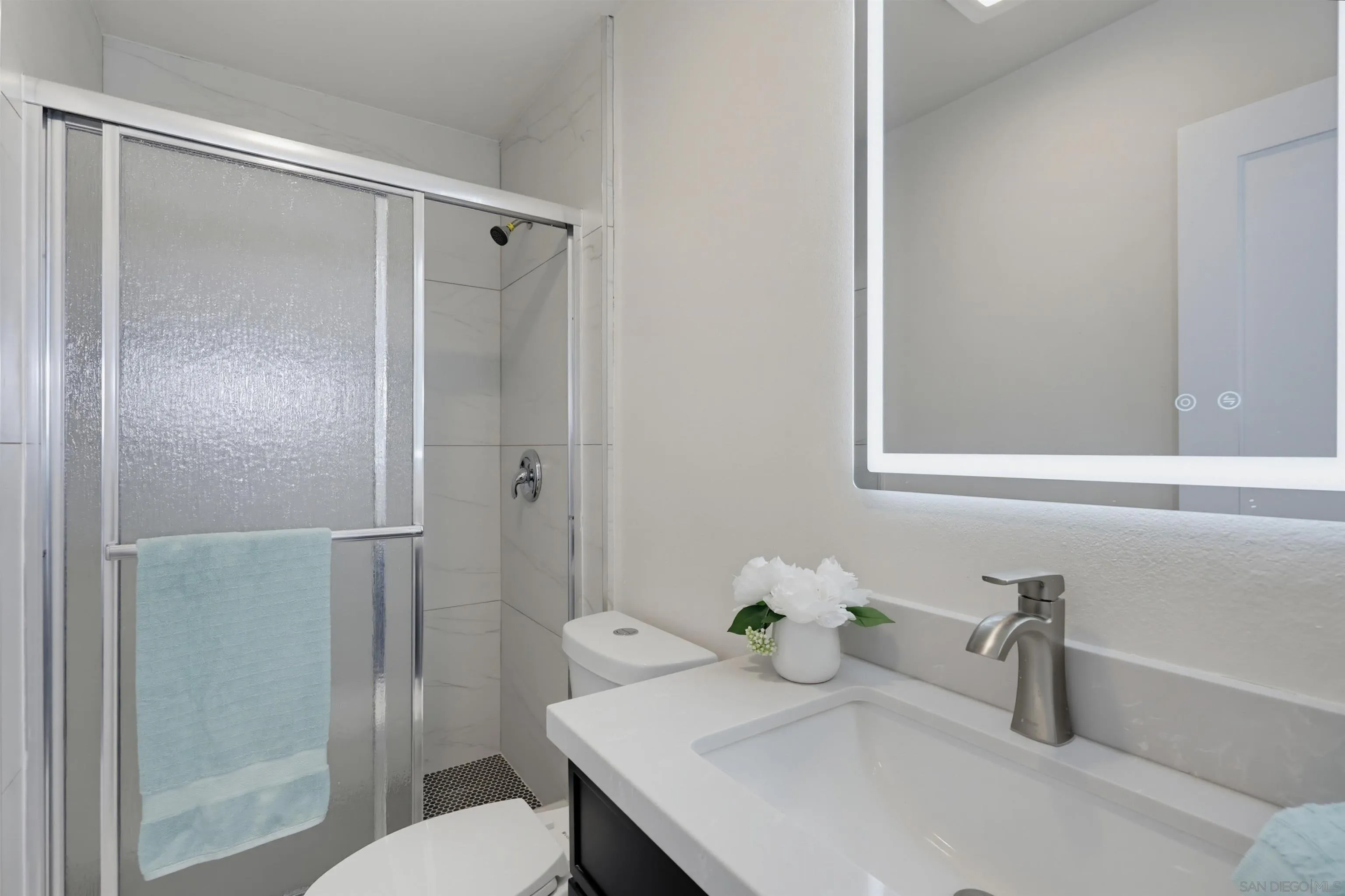 https://cdn.realtyfeed.com/cdn/127/260024223/c72bbc94b66bbed1786d29992230d964.webp