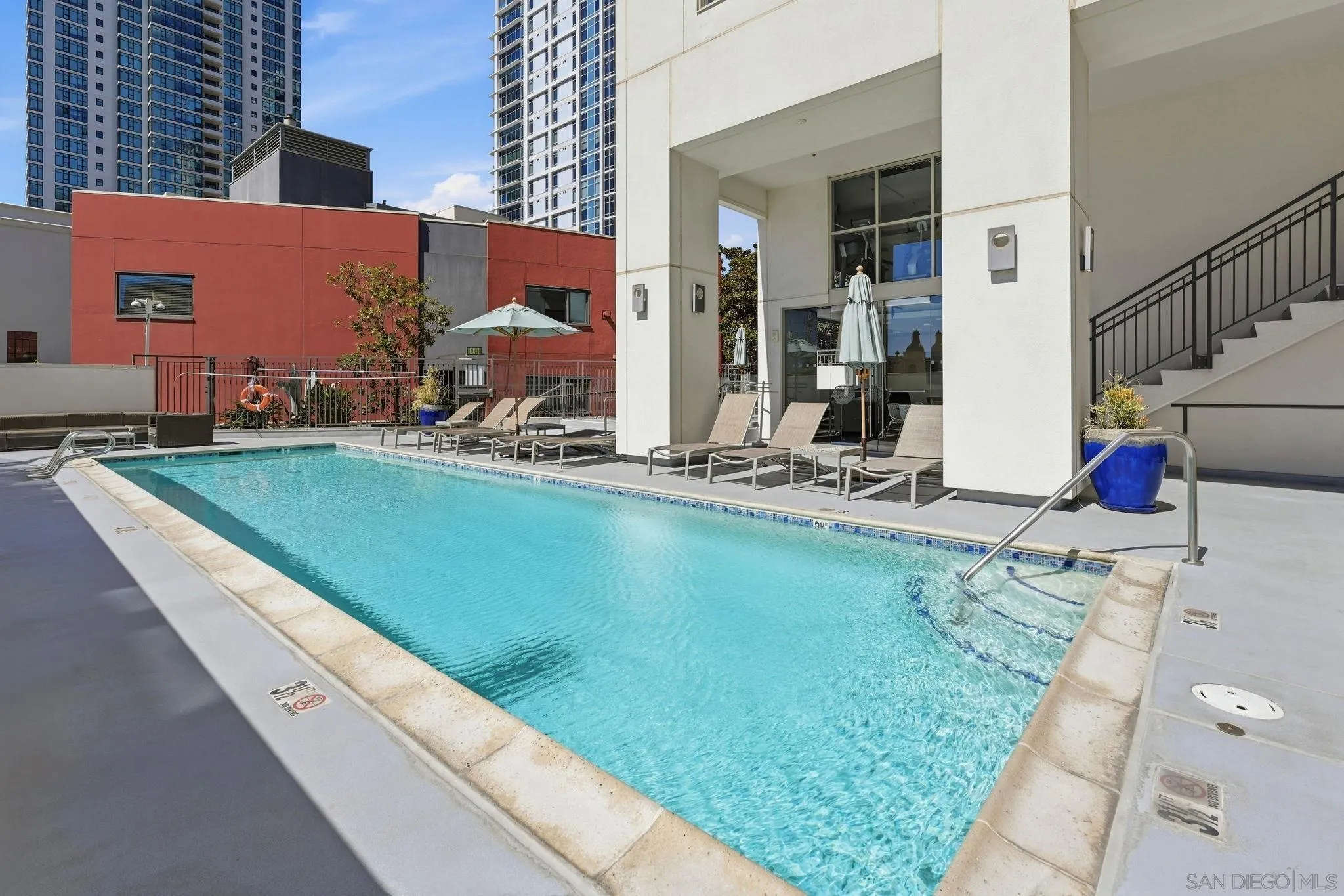 https://cdn.realtyfeed.com/cdn/127/260024234/42c734f7646f7a2009e7353017d7dc2a.webp