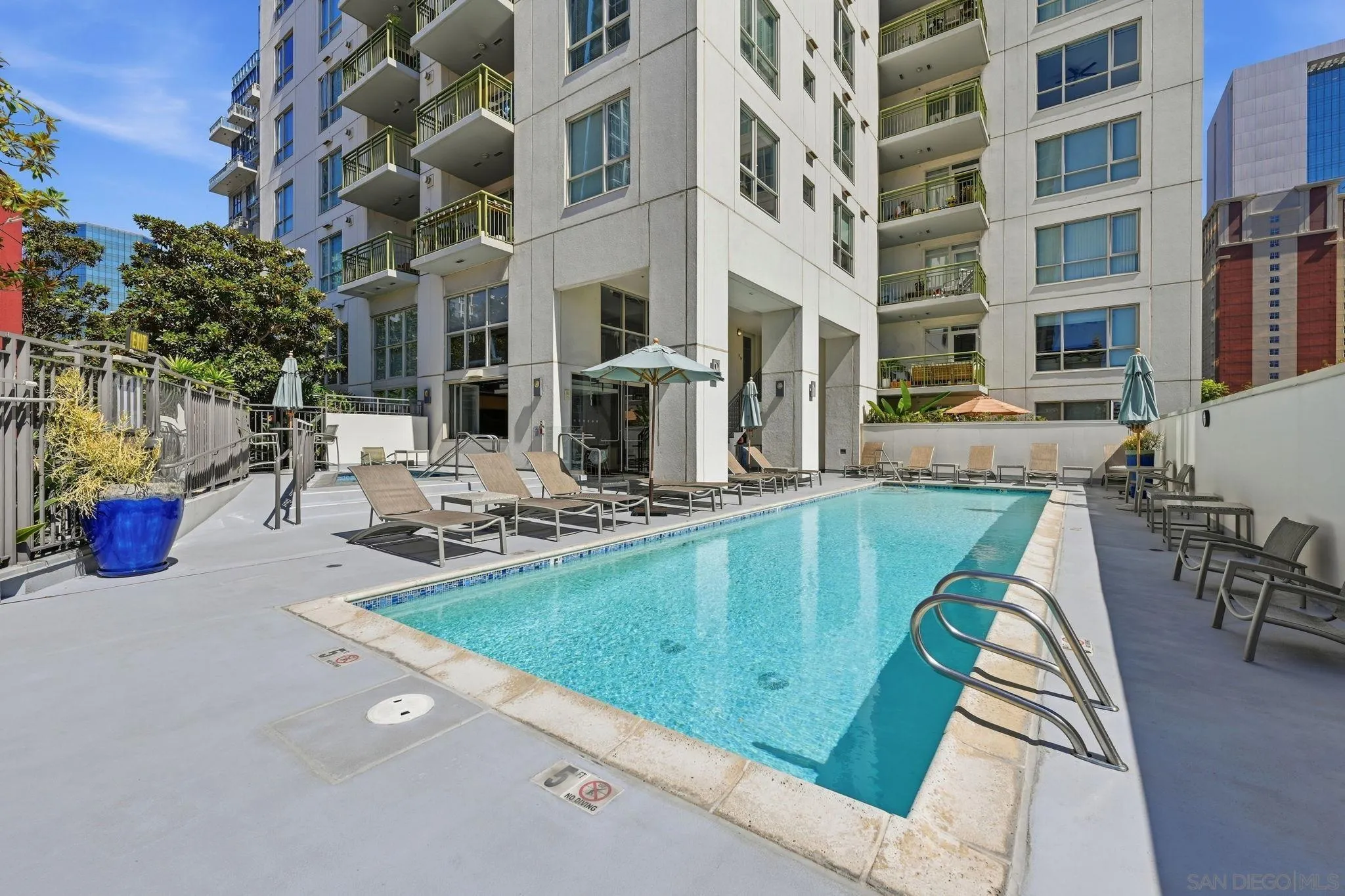 https://cdn.realtyfeed.com/cdn/127/260024234/55771d6857271a0a7a9b240e17e73c7e.webp