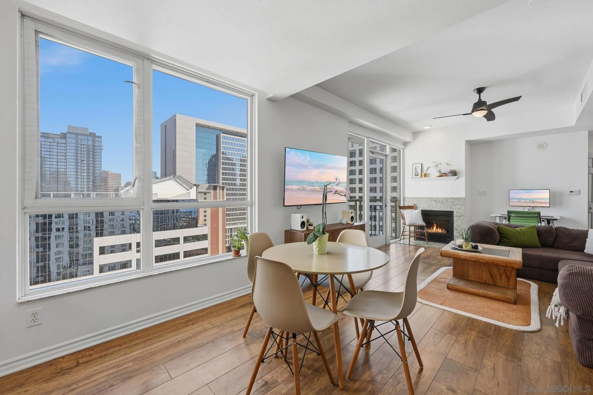 https://cdn.realtyfeed.com/cdn/127/260024234/817a6a8c09689928332f516979da0412.webp