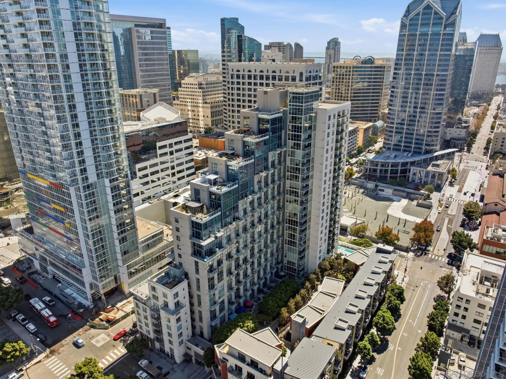 https://cdn.realtyfeed.com/cdn/127/260024234/8382ebde0d3117a5e3f06dc283c8539c.webp