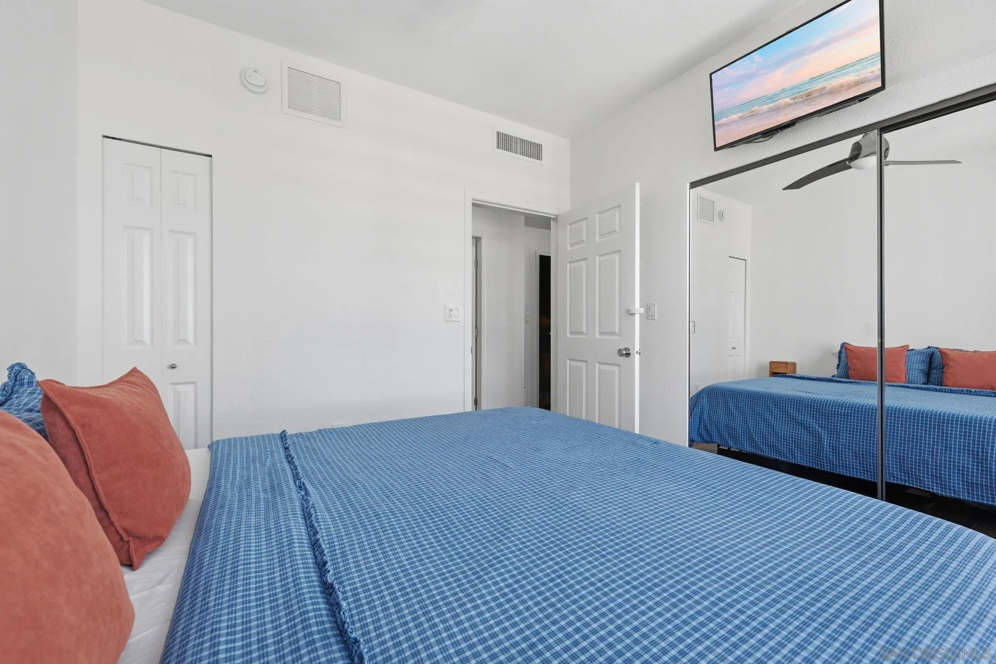 https://cdn.realtyfeed.com/cdn/127/260024234/e22b3055e0a15b00f5b101b87b50d259.webp