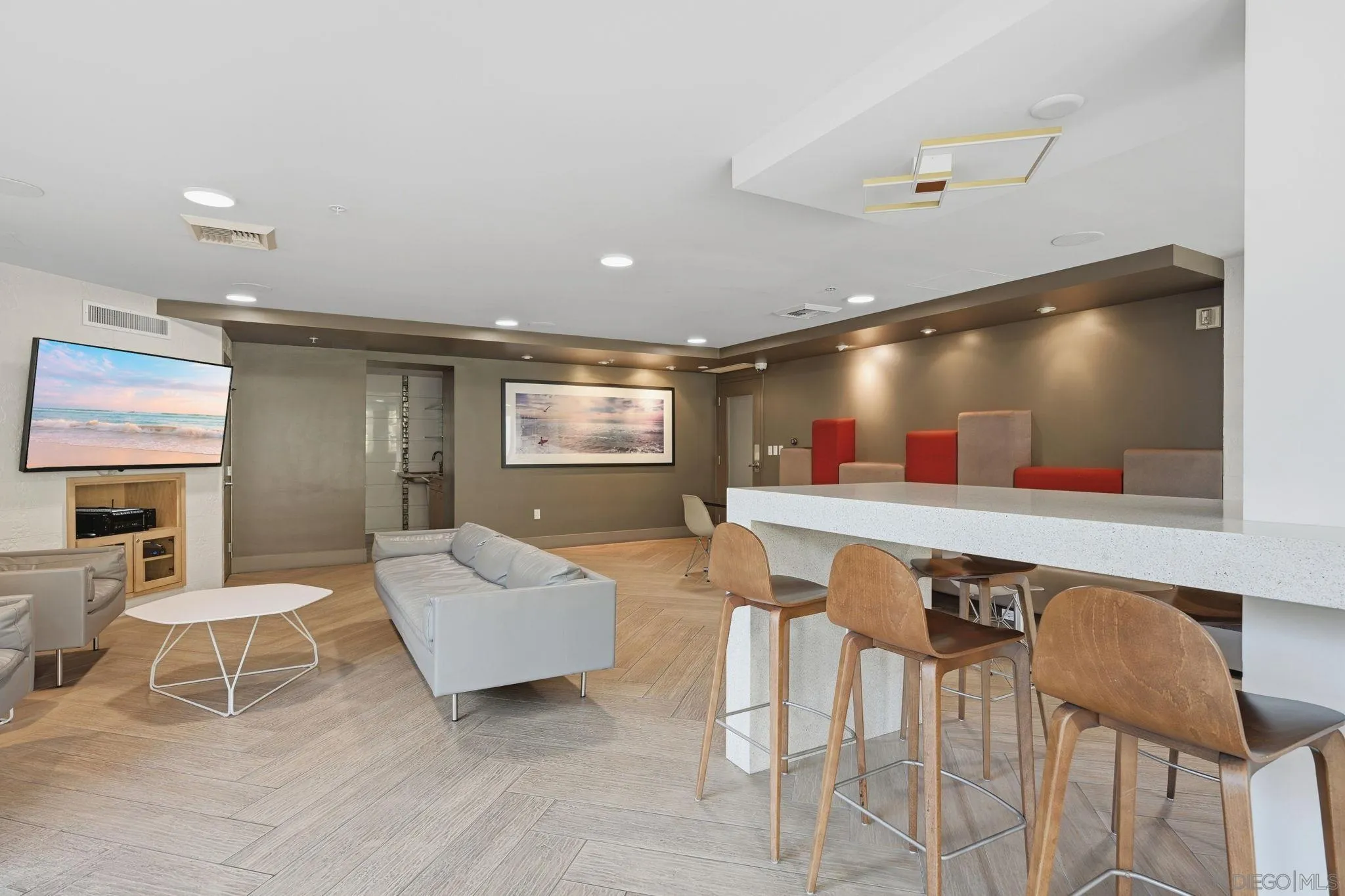 https://cdn.realtyfeed.com/cdn/127/260024234/f3a2b8862ceb6fbe703ba221e6be782b.webp
