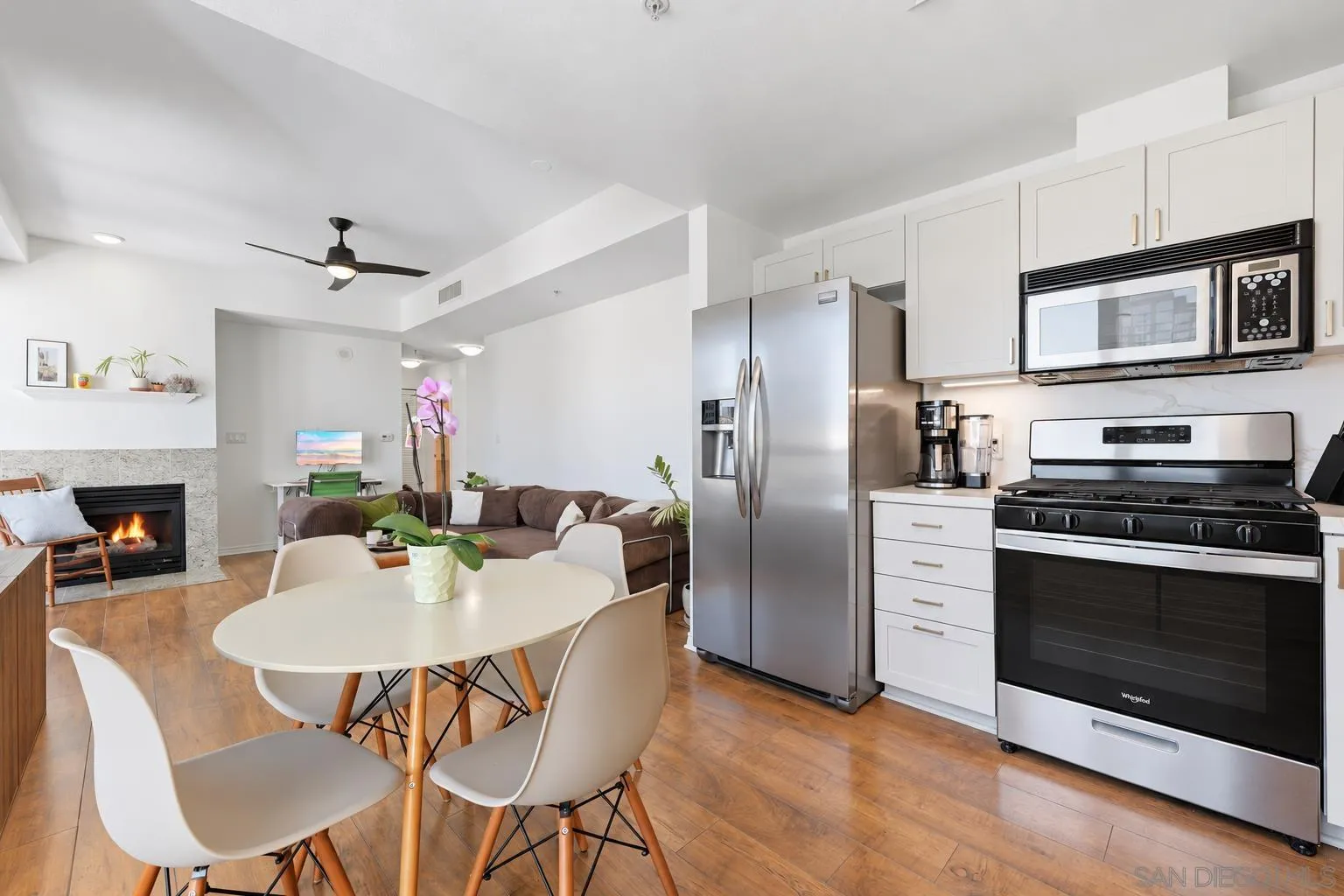 https://cdn.realtyfeed.com/cdn/127/260024234/f5c89279ed8329277ef087ffd8bdf180.webp