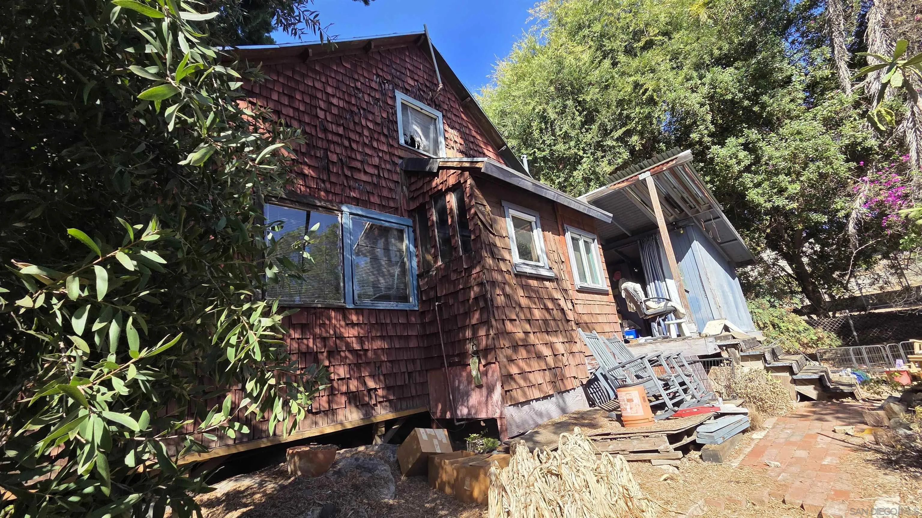 https://cdn.realtyfeed.com/cdn/127/260024235/cc6014843a9d6e4102ea854c76d8038c.webp