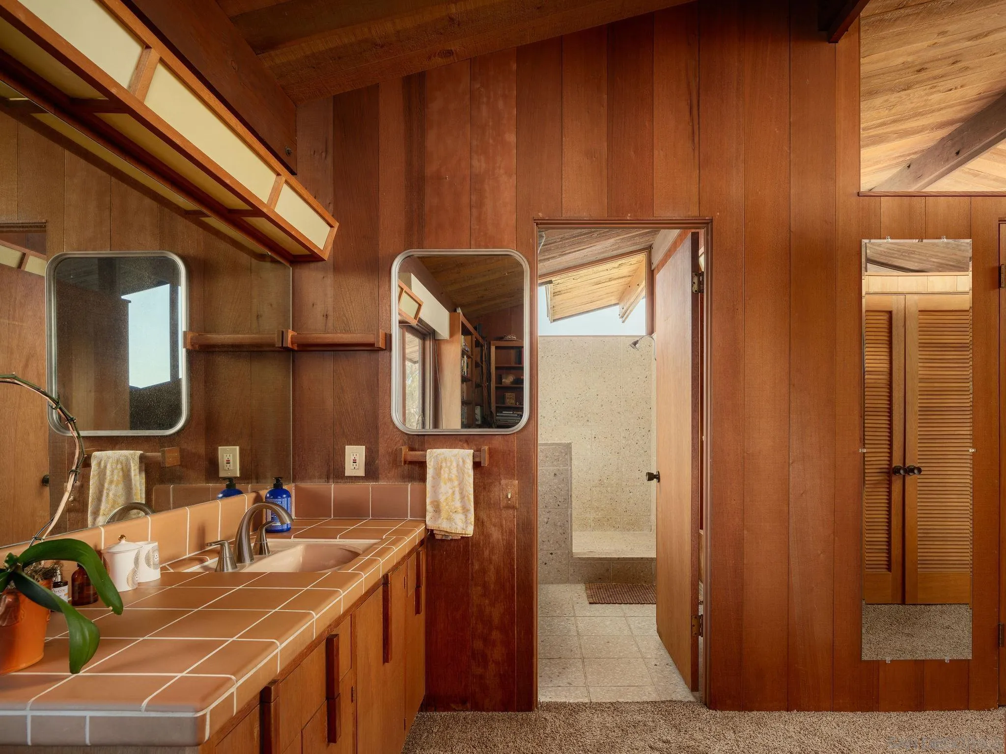 https://cdn.realtyfeed.com/cdn/127/260024236/21bcea6c3b16dd38e75b42f9efb36d51.webp