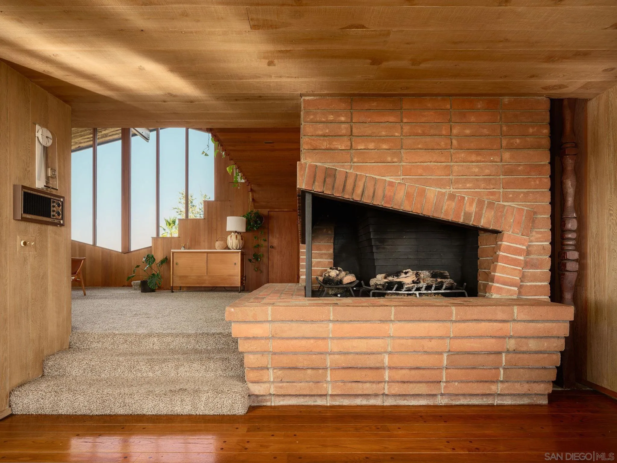 https://cdn.realtyfeed.com/cdn/127/260024236/2f0bbef579189406f6b3297d1f6a8402.webp