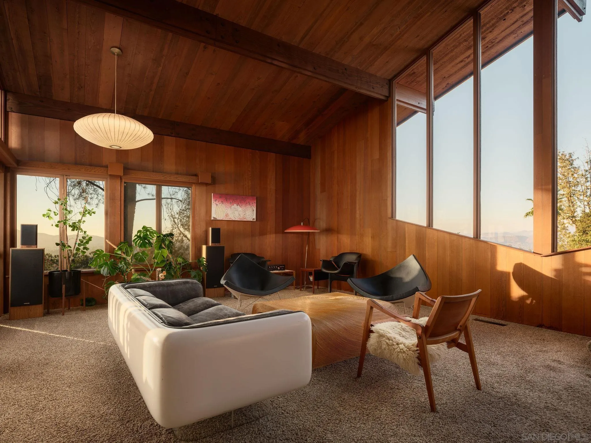 https://cdn.realtyfeed.com/cdn/127/260024236/7adce07448f714c345a69e27b7bc1de6.webp