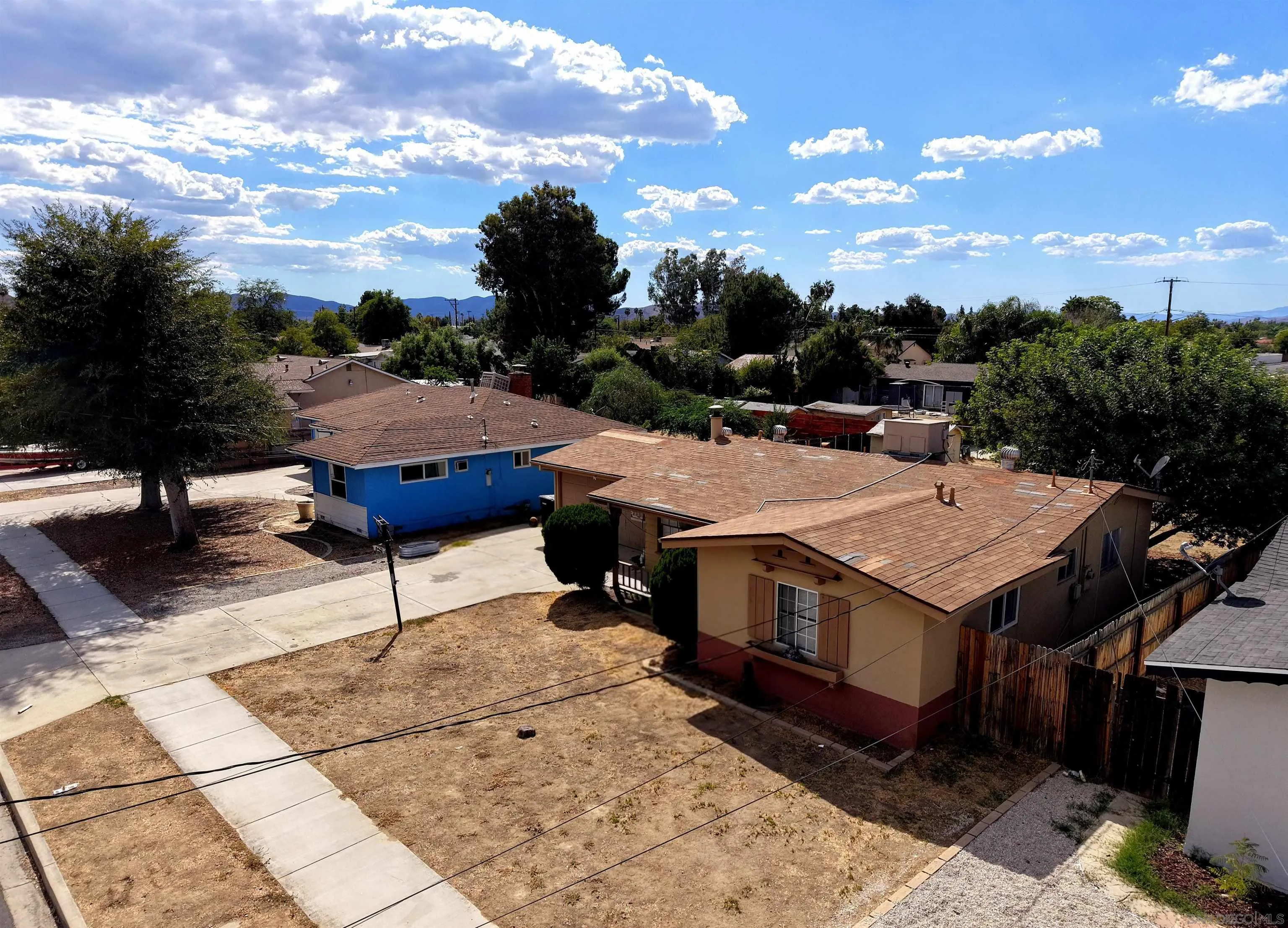 565 S Taylor St, Hemet, CA 92543, photo 9