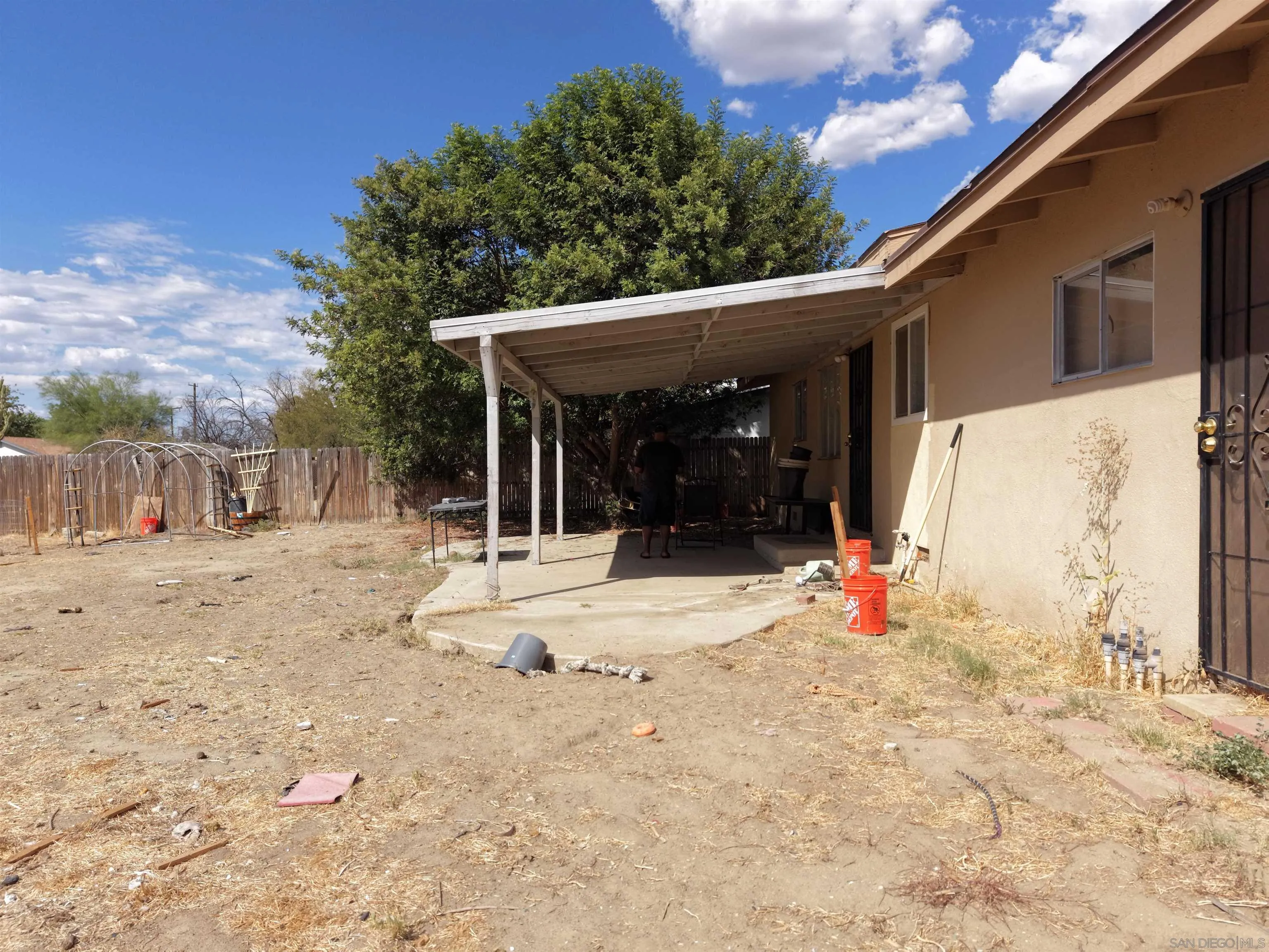 565 S Taylor st, Hemet, CA 92543, photo 17