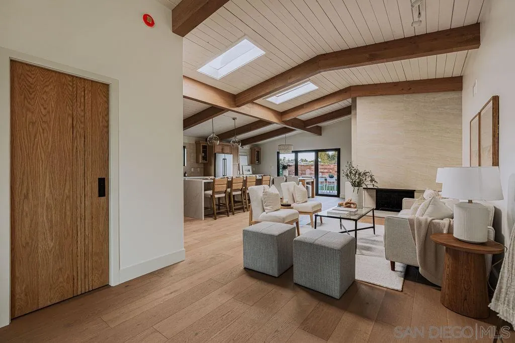 https://cdn.realtyfeed.com/cdn/127/260024243/089e9c106e64999a26dbd5b159c36136.webp