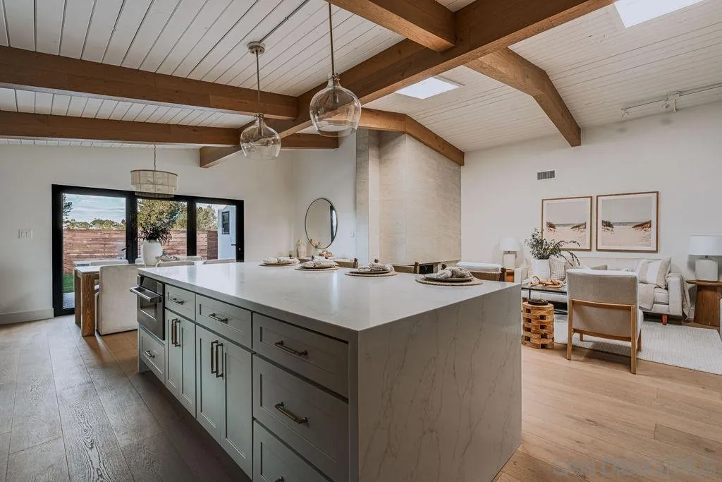 https://cdn.realtyfeed.com/cdn/127/260024243/38cd978355d310b055383b15082ff37e.webp