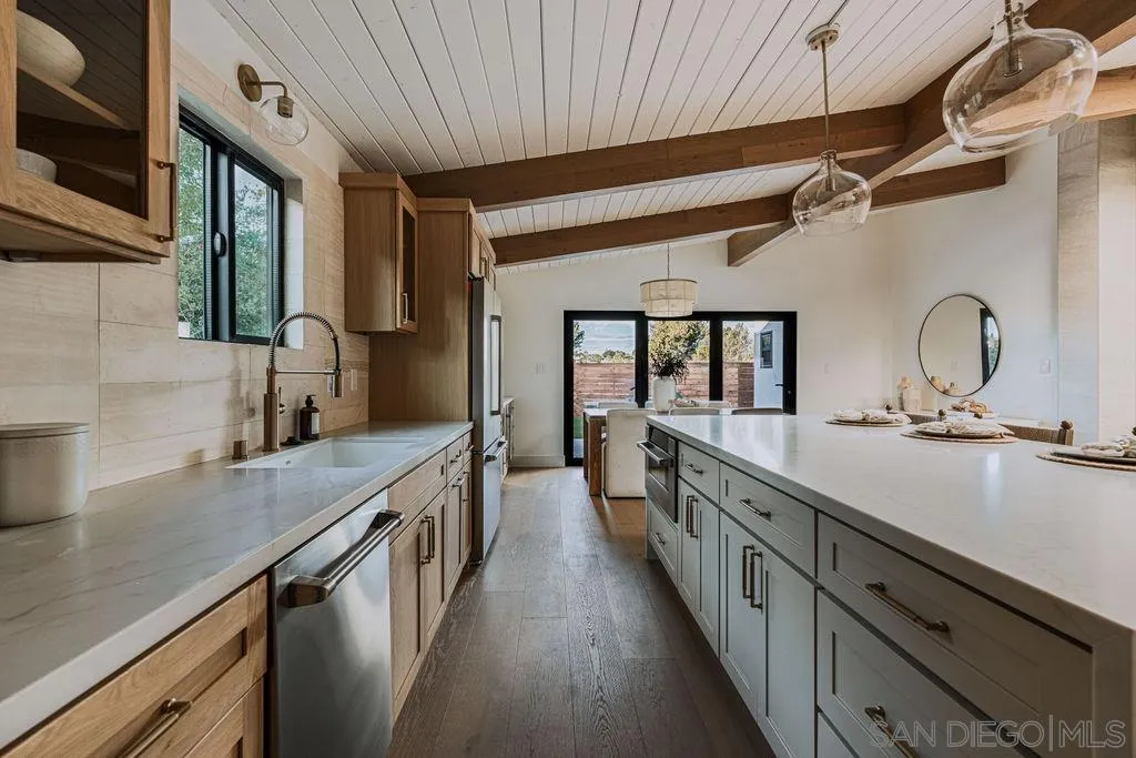 https://cdn.realtyfeed.com/cdn/127/260024243/41dd1d6e6a4a72b2f555d365e3d032df.webp