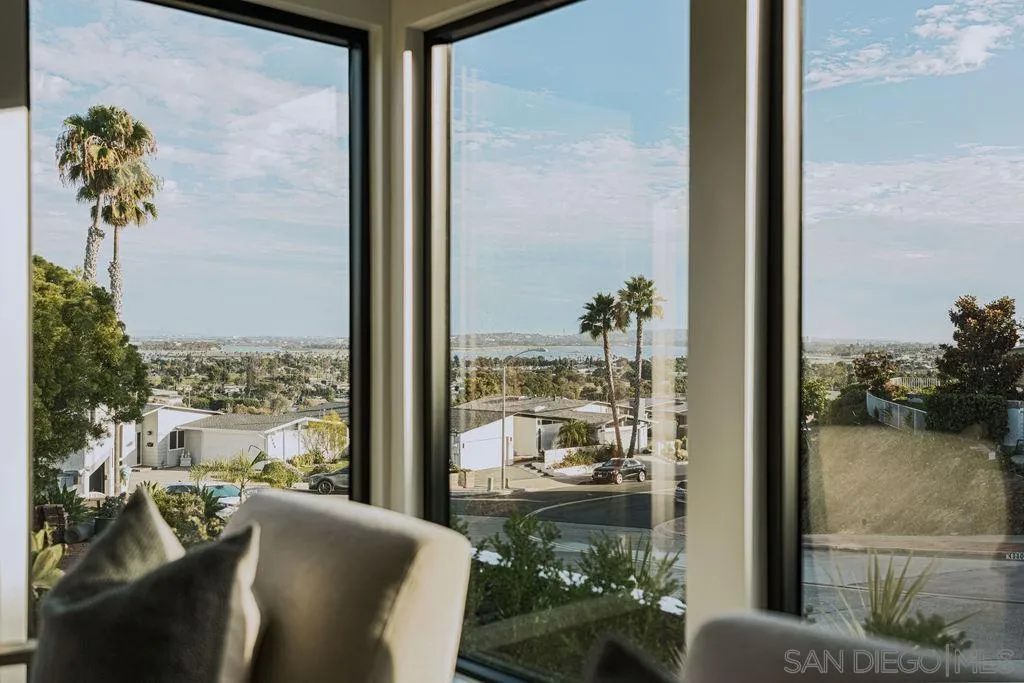 https://cdn.realtyfeed.com/cdn/127/260024243/5ce4c395c2e5ffded28a775a24281f28.webp