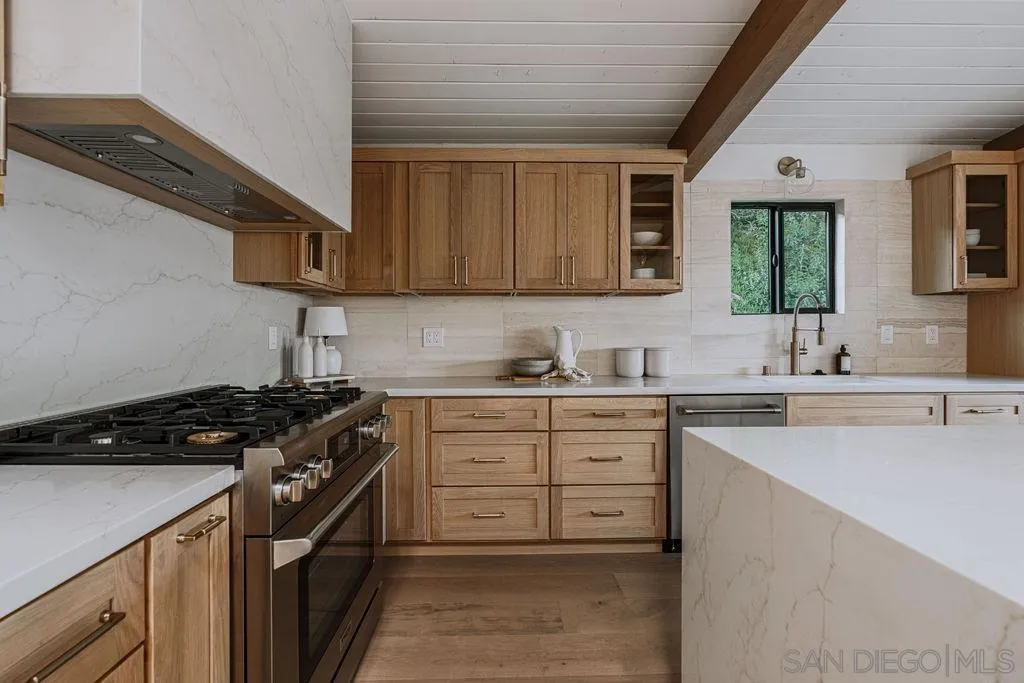https://cdn.realtyfeed.com/cdn/127/260024243/7307f36540b5e024785353804000e85a.webp