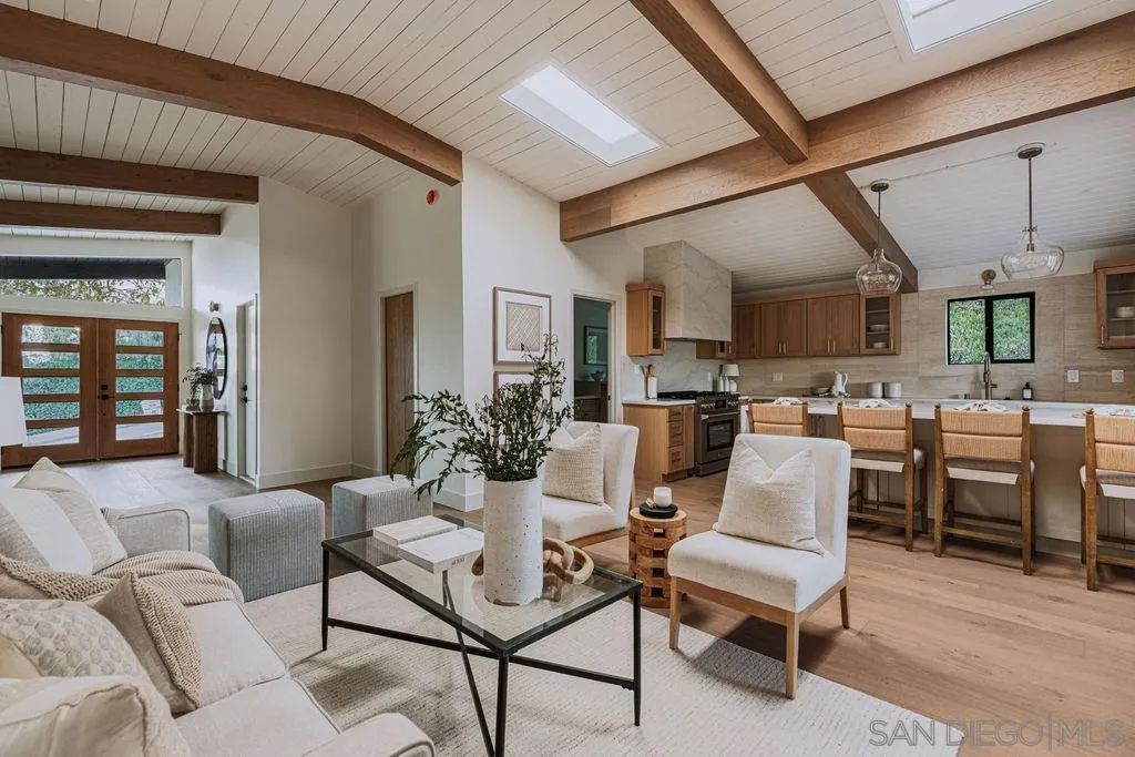 https://cdn.realtyfeed.com/cdn/127/260024243/9ade30bc29f90e43747d2c407197412b.webp