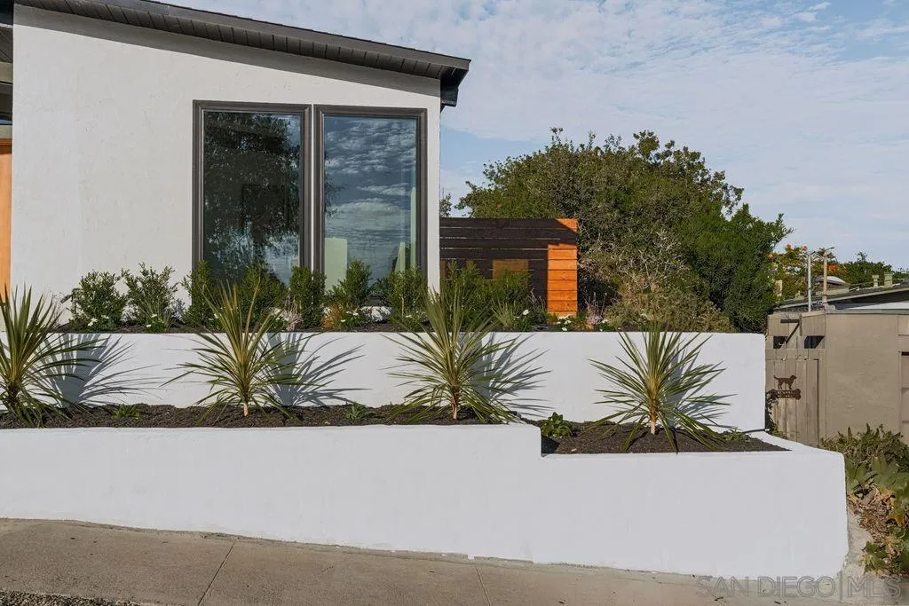 https://cdn.realtyfeed.com/cdn/127/260024243/a76231dc72e95868acbaaad32d44d0a8.webp