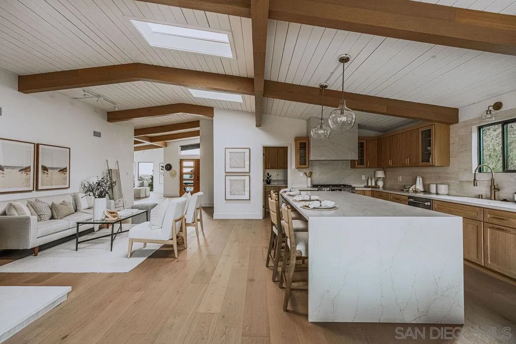 https://cdn.realtyfeed.com/cdn/127/260024243/c4e7ff89b8e6bdbf58eb4cad66830b4a.webp