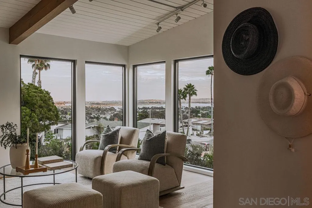 https://cdn.realtyfeed.com/cdn/127/260024243/cd3ec522c18a6ca5e176f9aafd3e13cc.webp