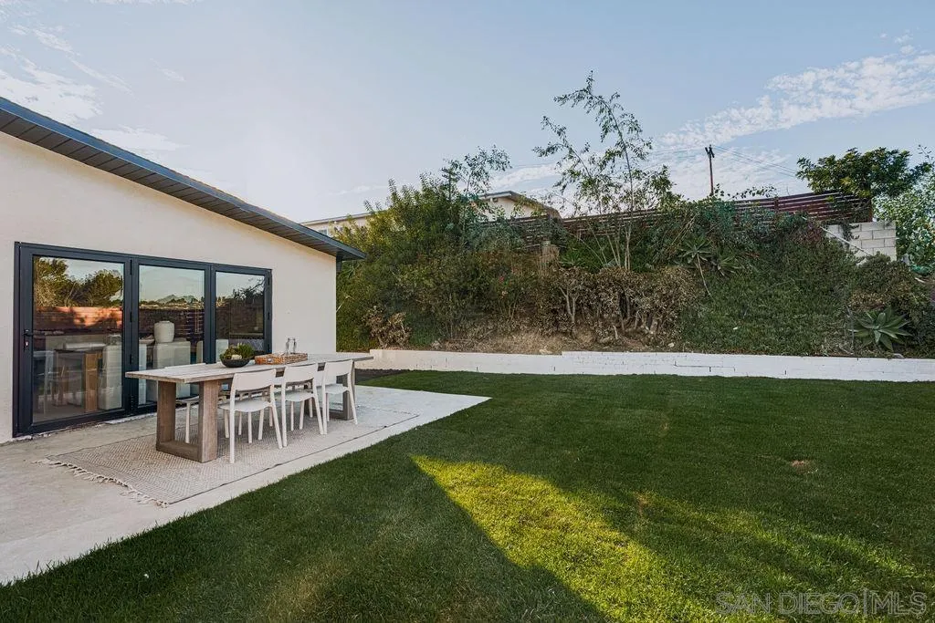 https://cdn.realtyfeed.com/cdn/127/260024243/e108f358769578f88c8fefdeb98b39b5.webp