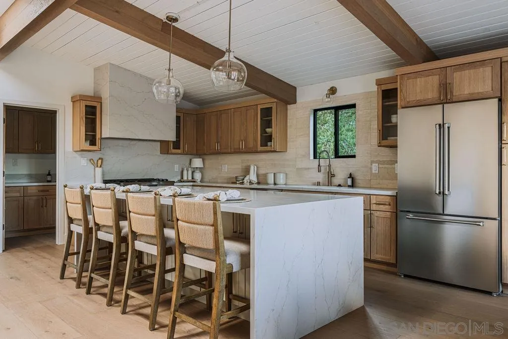 https://cdn.realtyfeed.com/cdn/127/260024243/f462468b5b123d3ef3b703f1f2018437.webp
