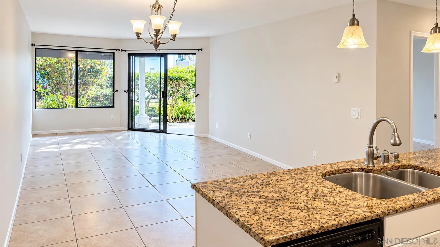 https://cdn.realtyfeed.com/cdn/127/260024249/12eb0b1bb39c348371fc019f525413f9.webp