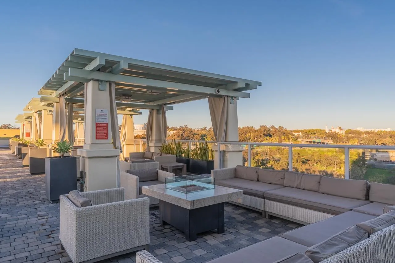 https://cdn.realtyfeed.com/cdn/127/260024265/209f85c21fbcb7337fc23b140fd508b5.webp